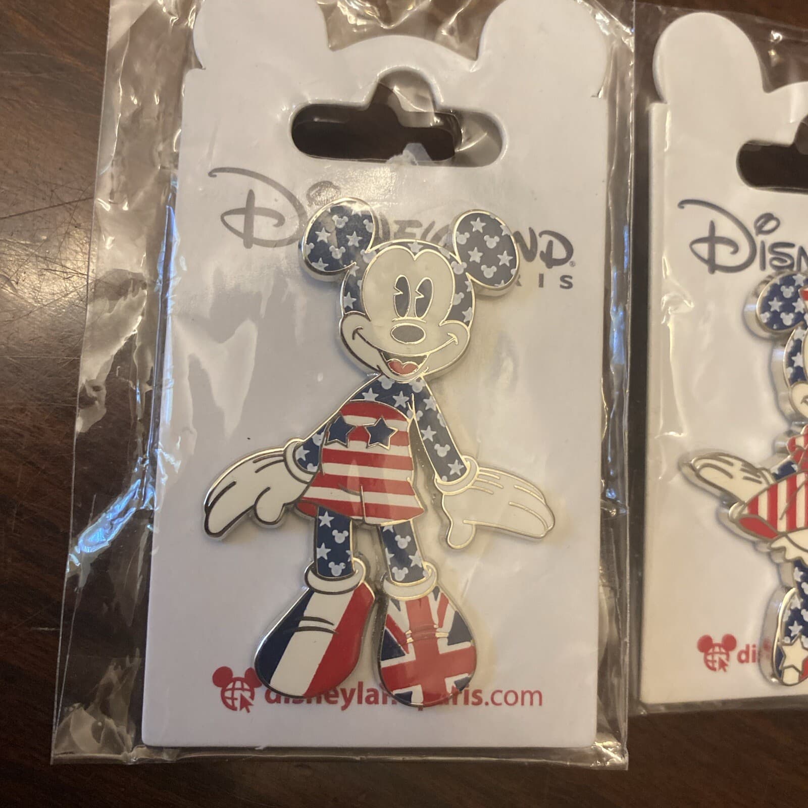 VERY RARE 2 PINS DISNEY DISNEYLAND PARIS MICKEY MINNIE STARS & STRIPES USA UK FR 2