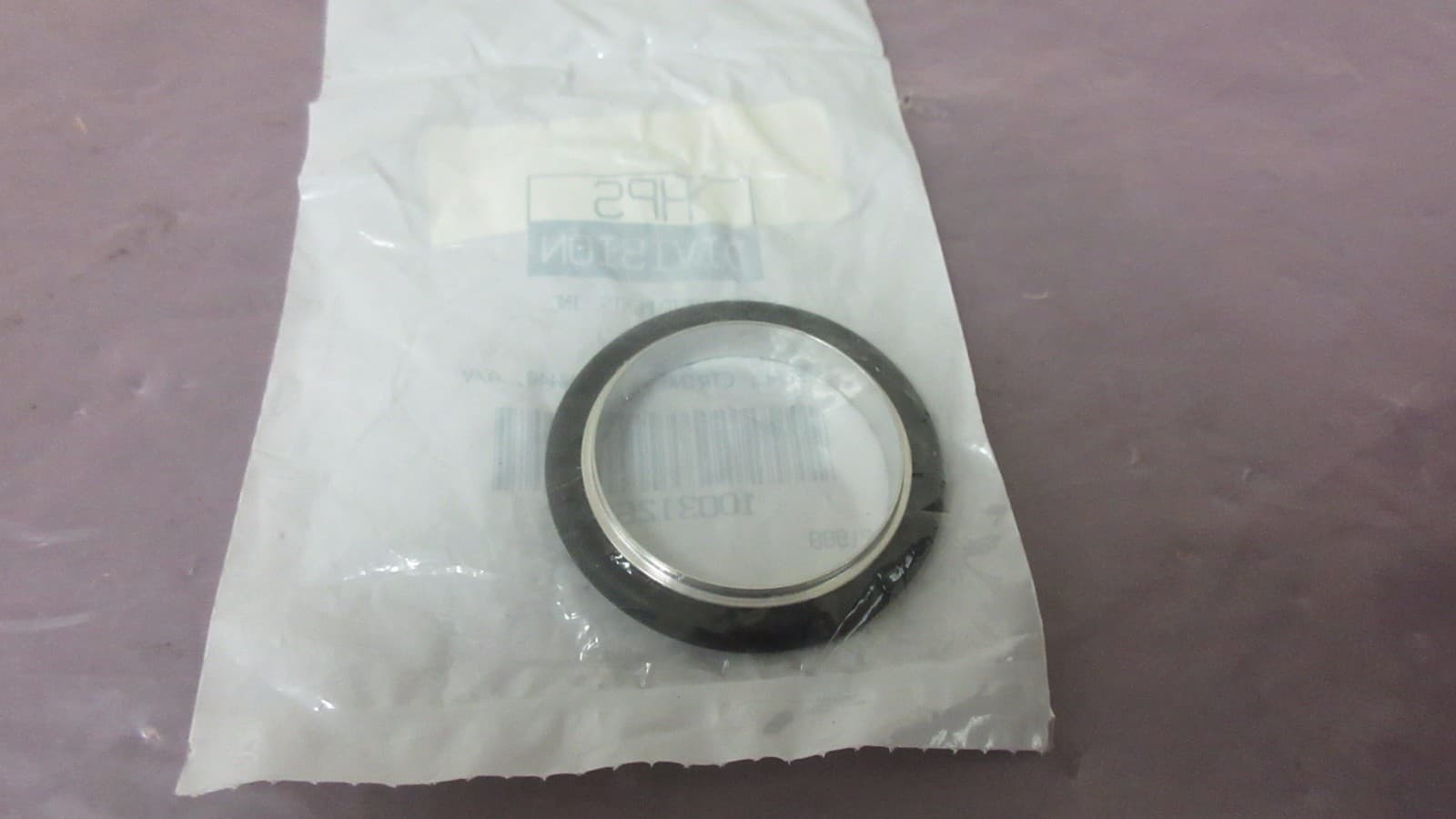 NOVELLUS 60-00039-00 SEAL CENTER RING ASSEMBLY NW40 A/V 407142