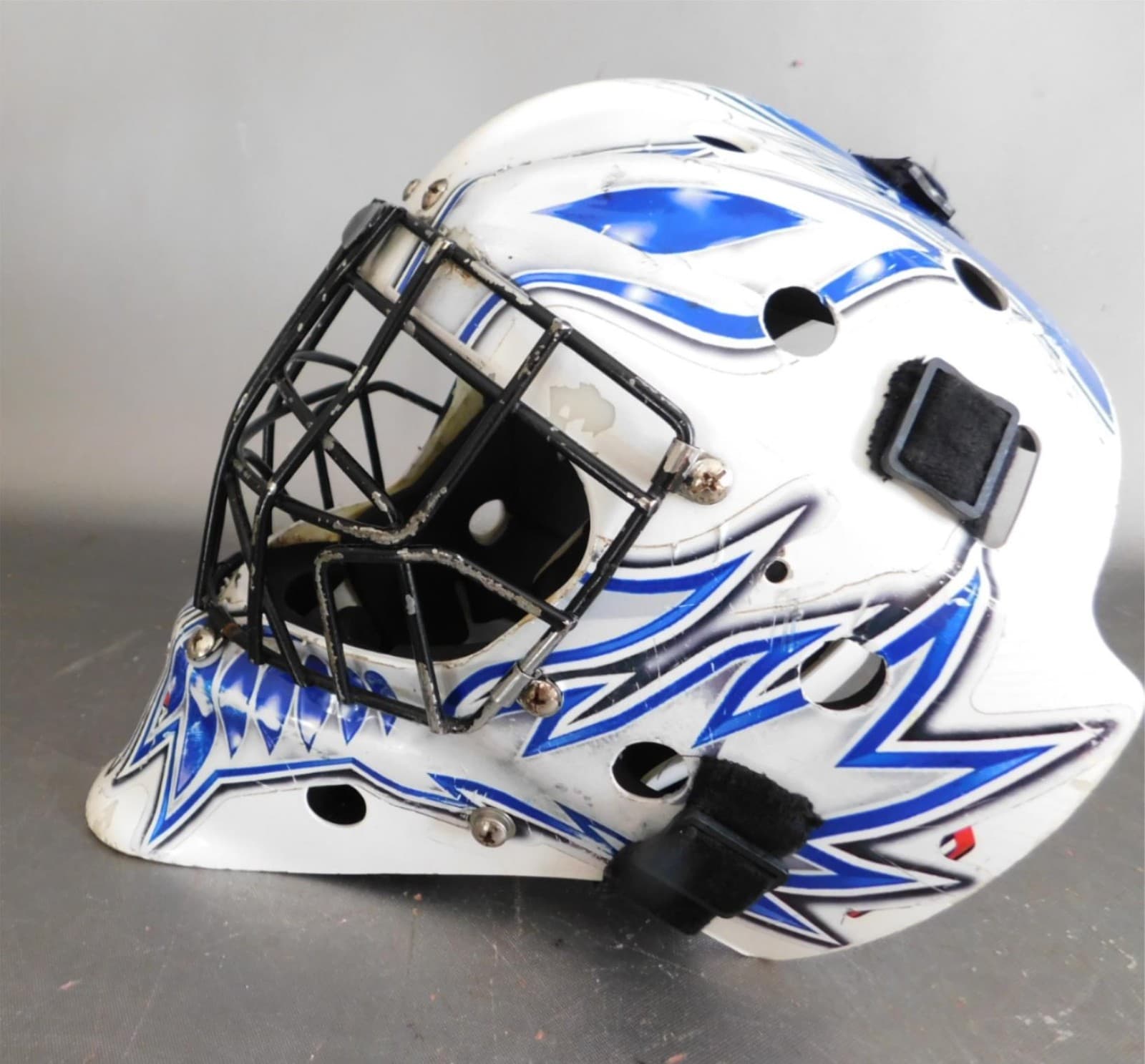 Preowned,Hockey Goalie Mask,Good Condition,Beer League,Unknowned Maker No Tariff 5