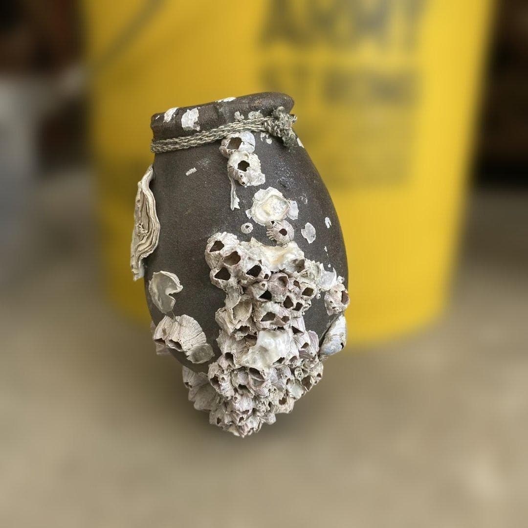 Japanese Ceramic Octopus Pot “Takotsubo” w/ Seashell VTG Japan