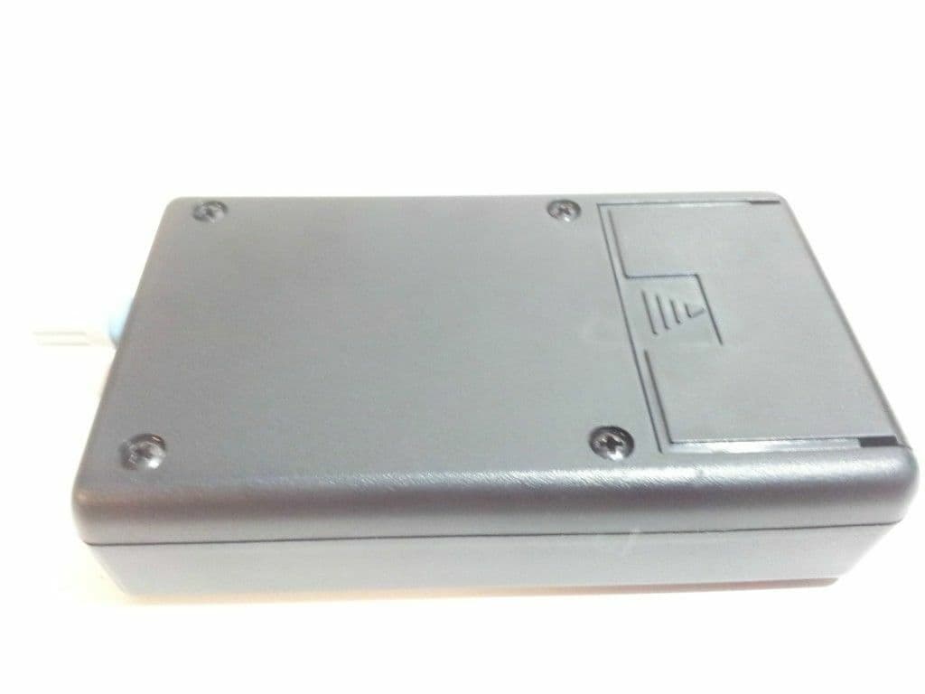 AM radio transmitter for vintage radio battery or mains operation 4