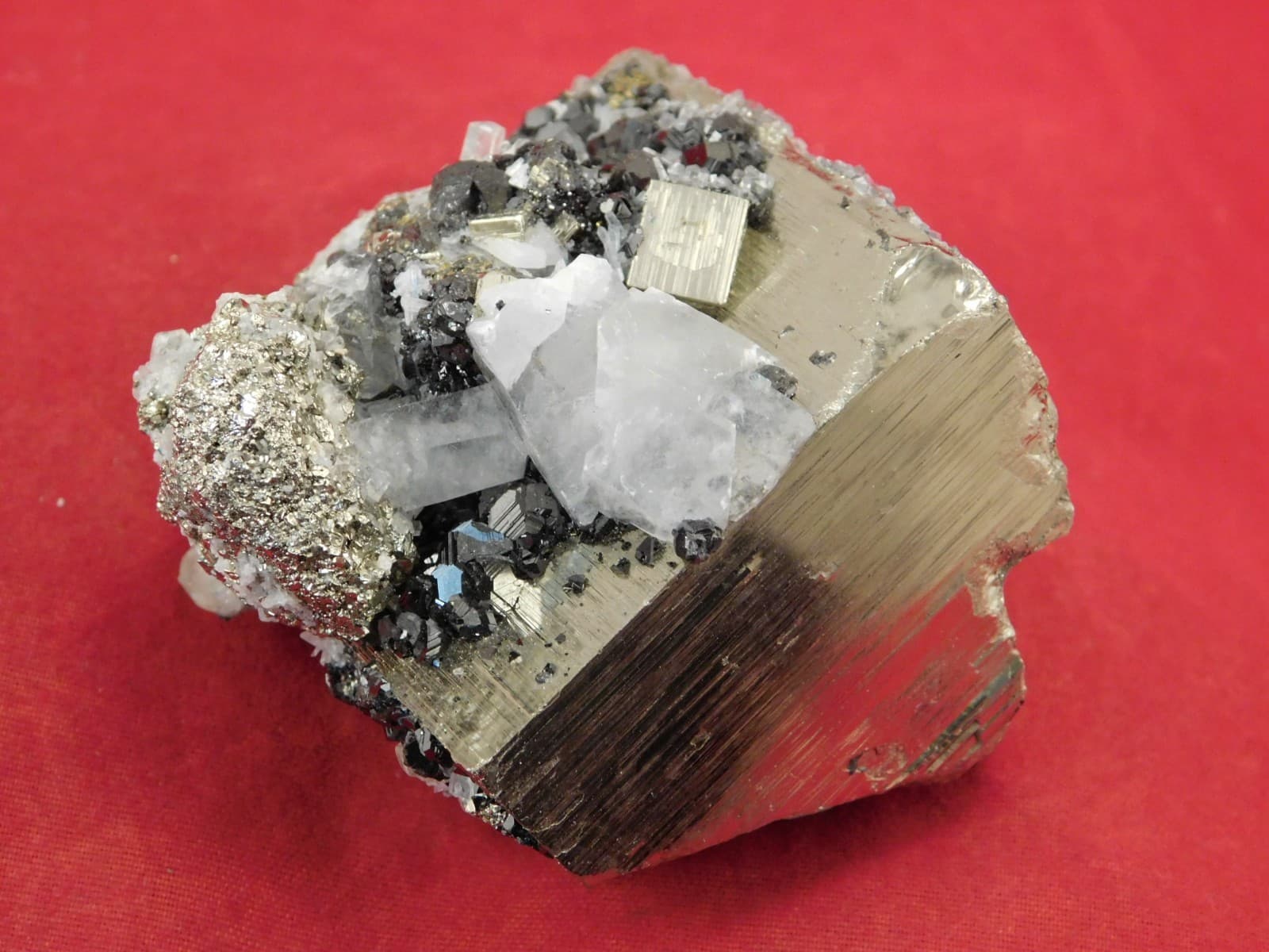 PYRITE Crystal CUBE With a FLUORESCENT Calcite Crystal and Sphalerite 260gr 3