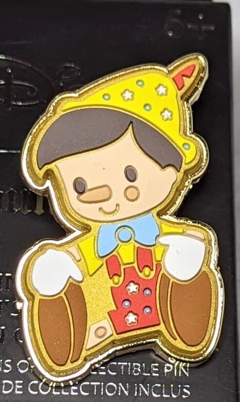 Loungefly Disney Sugar Cookie Portrait Free-D Blind Box Pin - Pinocchio - Opened 4