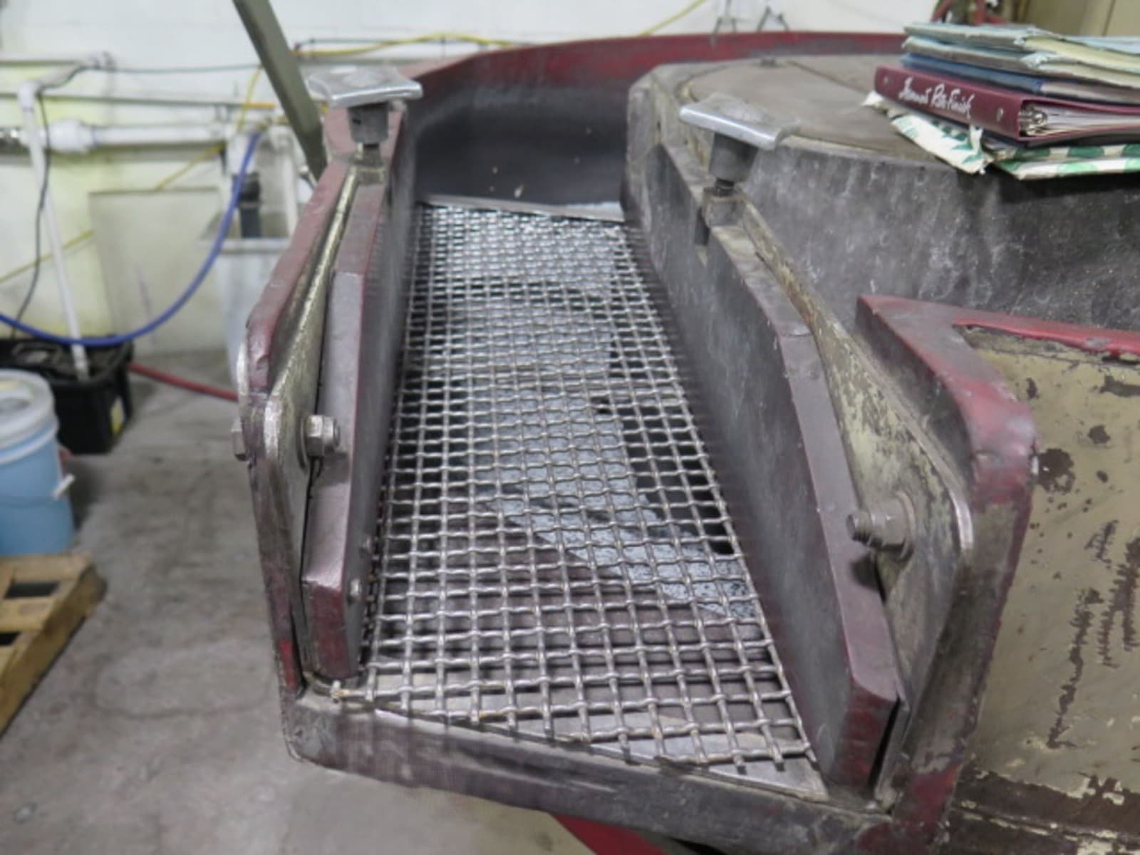 Roto-Finish Spiratron ER 1518 Vibratory Finisher 5