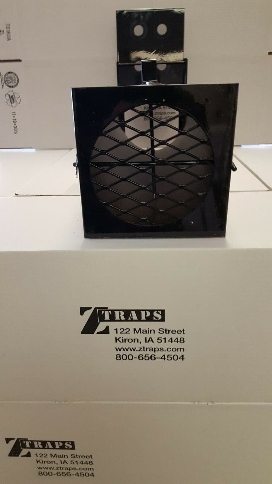  8" SPRAY PROOF GREAT FOR RACCOONS OPOSSUM 8"X28" ZTRAP 3