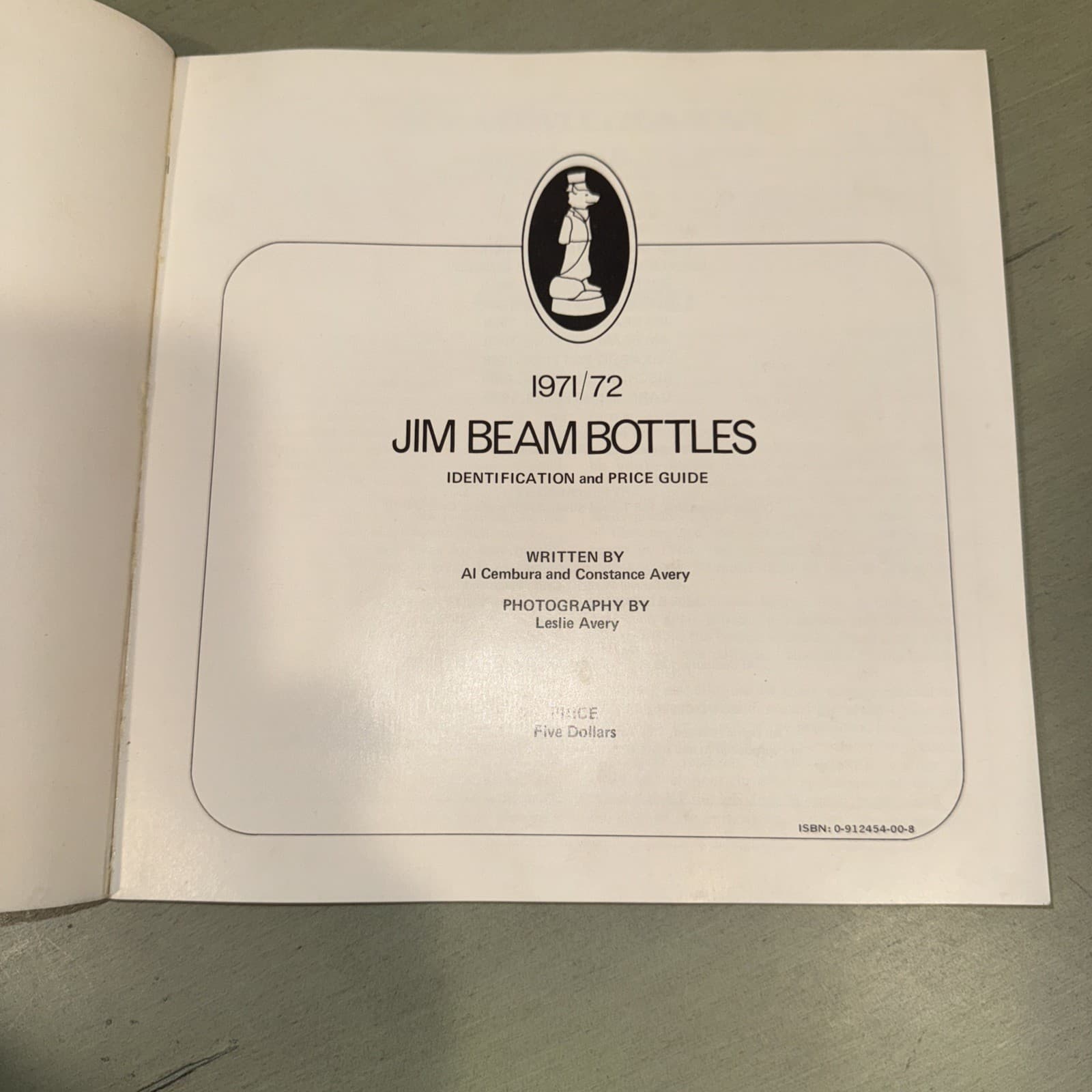 Jim Beam's Bottles Book ID Price Guide 1971 1972 Combura Avery 2/$5000 Photos 2