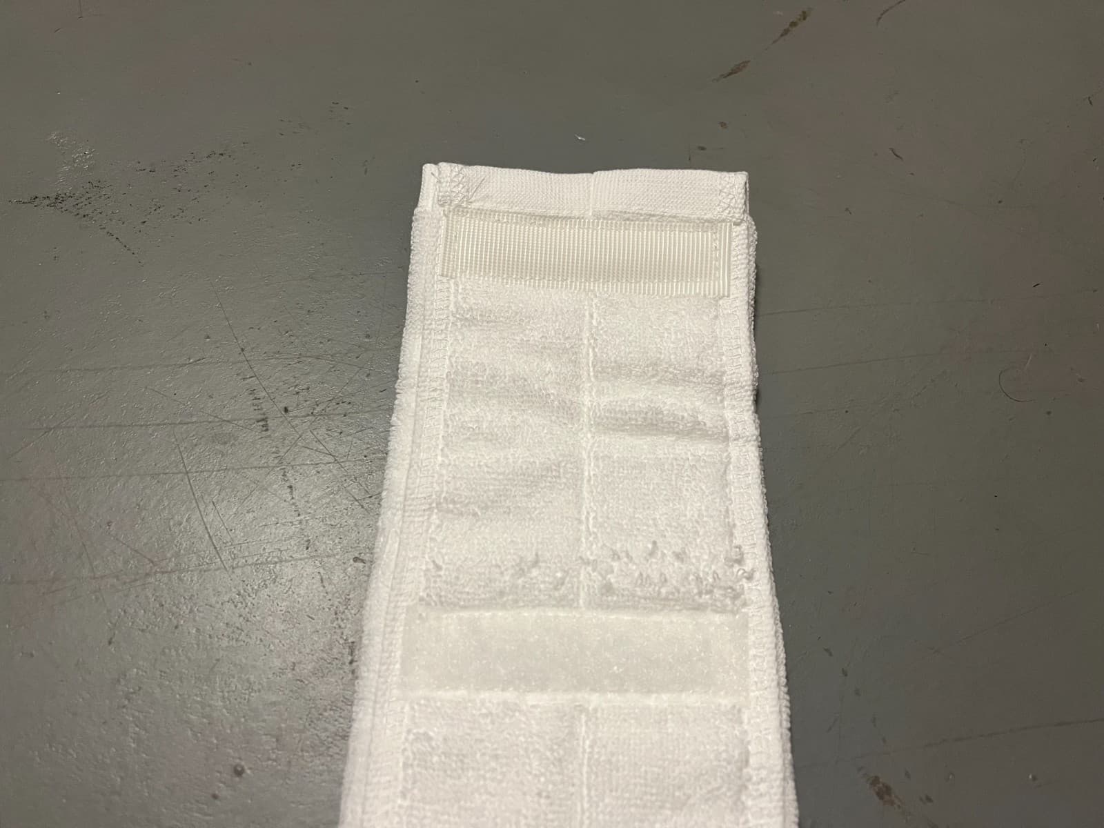 Tennessee Volunteers Team Issued White Player Exclusive Game Towel Football QB 4