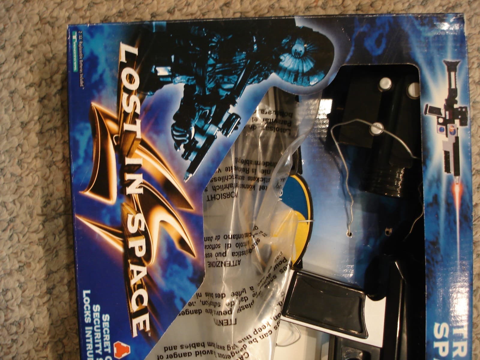 Lost In Space Transforming Space Blaster Movie 1998 w/box 3