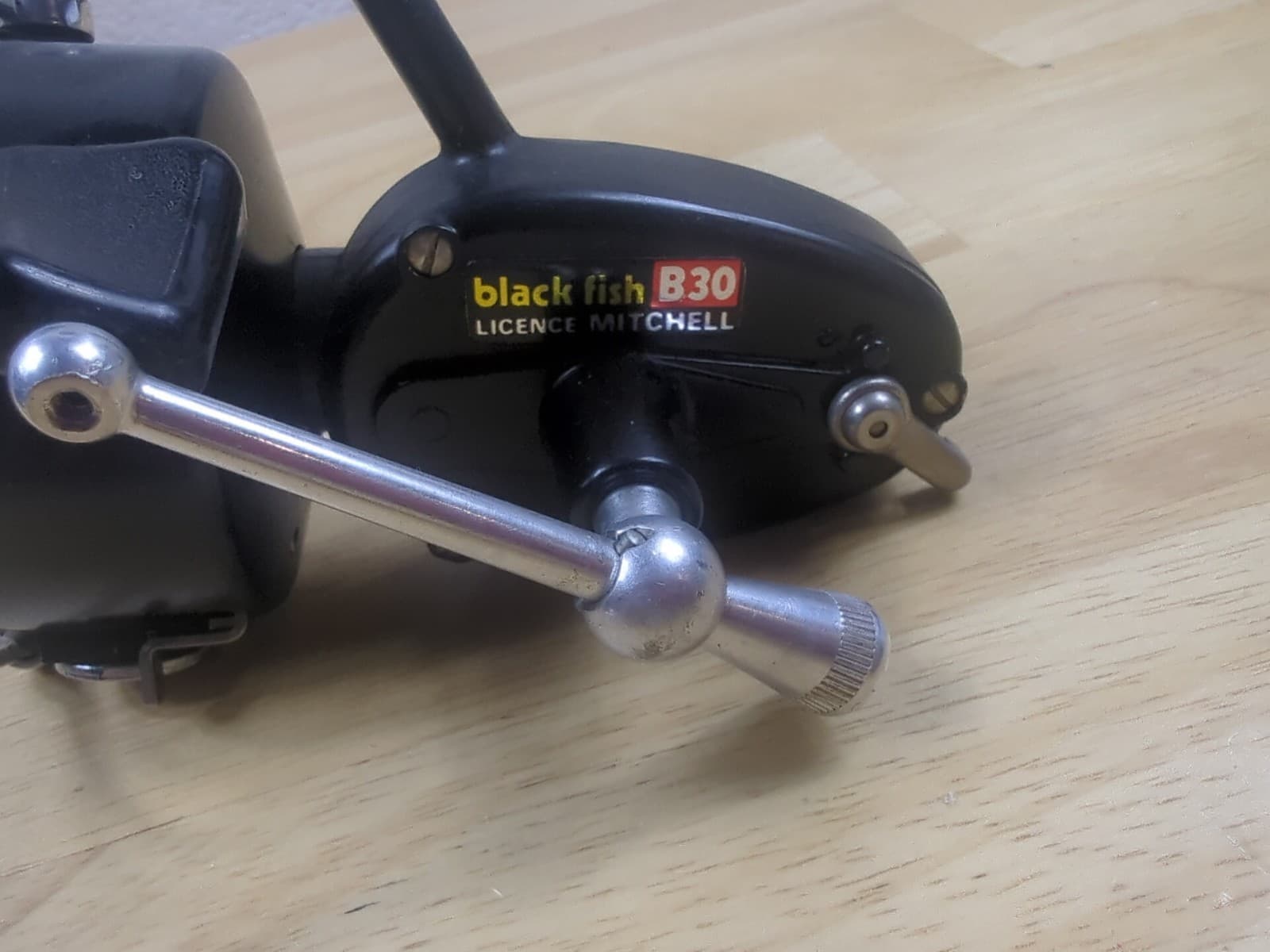 RARE BLACK FISH B30 LICENSE MITCHELL. Great CONDITION. VINTAGE. 3