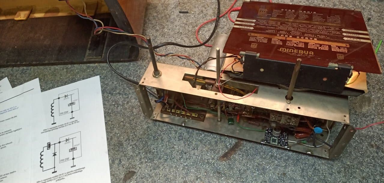 FM-DW 2.2 FM converter module for vintage AM tube and transistor radios 2