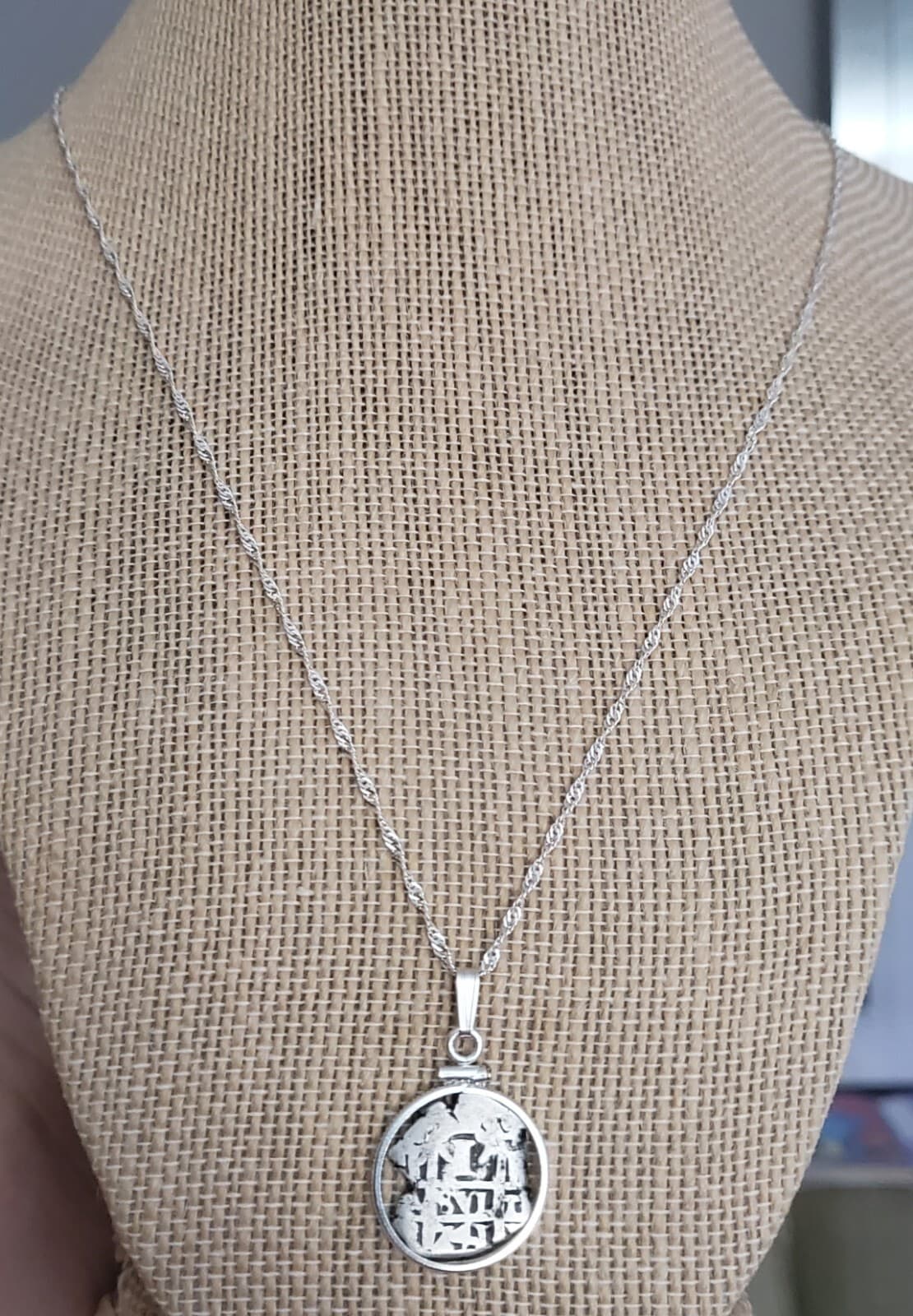 Authentic Spanish Colonial Pirate Shipwreck 1 Real Silver Cob Coin Necklace 2