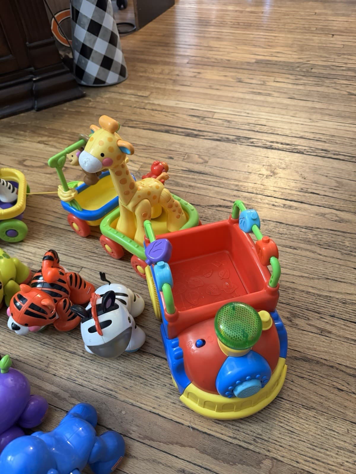 Fisher Price Amazing Animals Sing & Go Choo Choo Train Toy Set Circus Extras  4