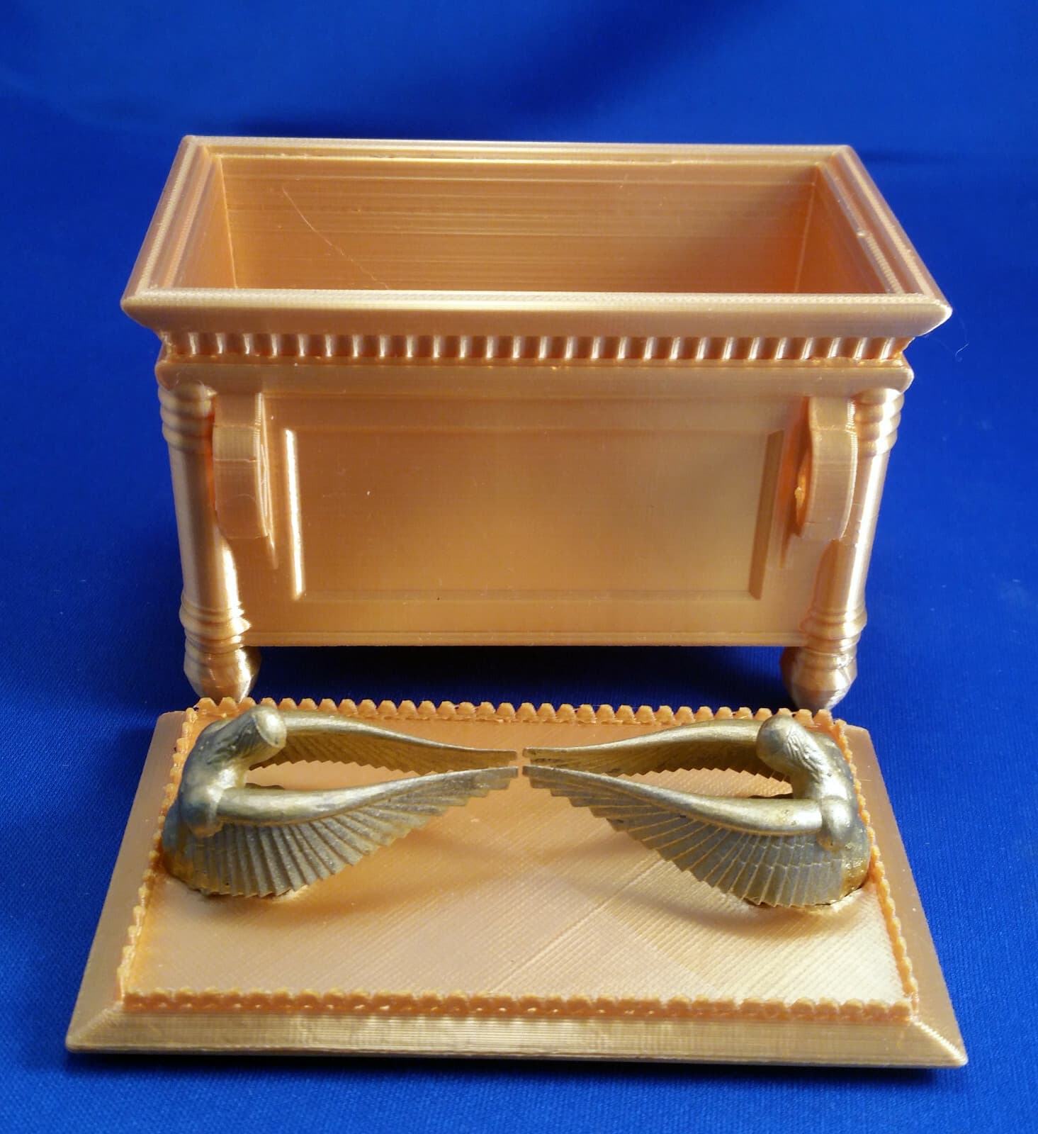 Ark of the Covenant Model - With Contents! 4