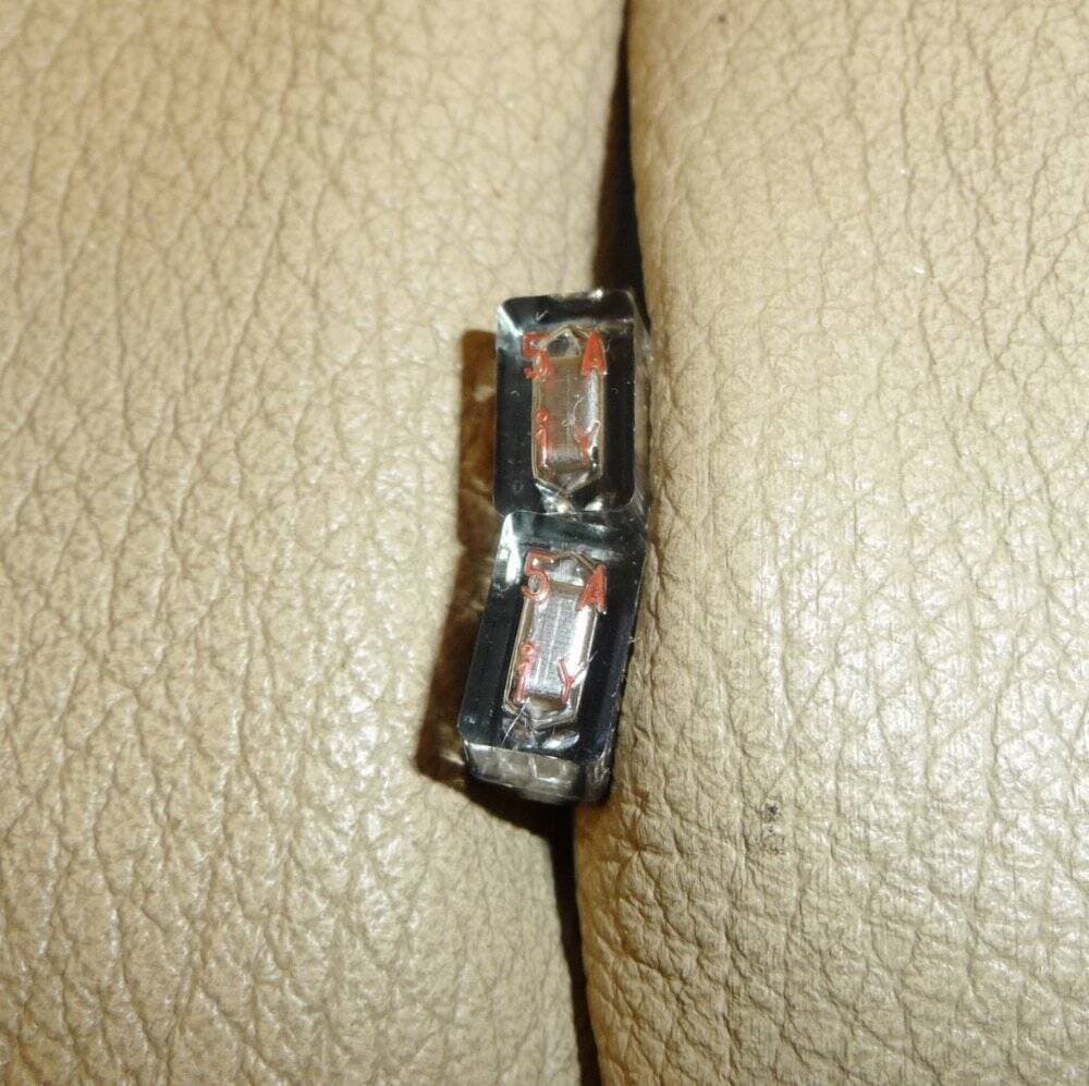 NEW LOT OF 2 GENUINE FANUC  FUSE KITS 5.0A A60L-0001-0359   A60L00010359 3