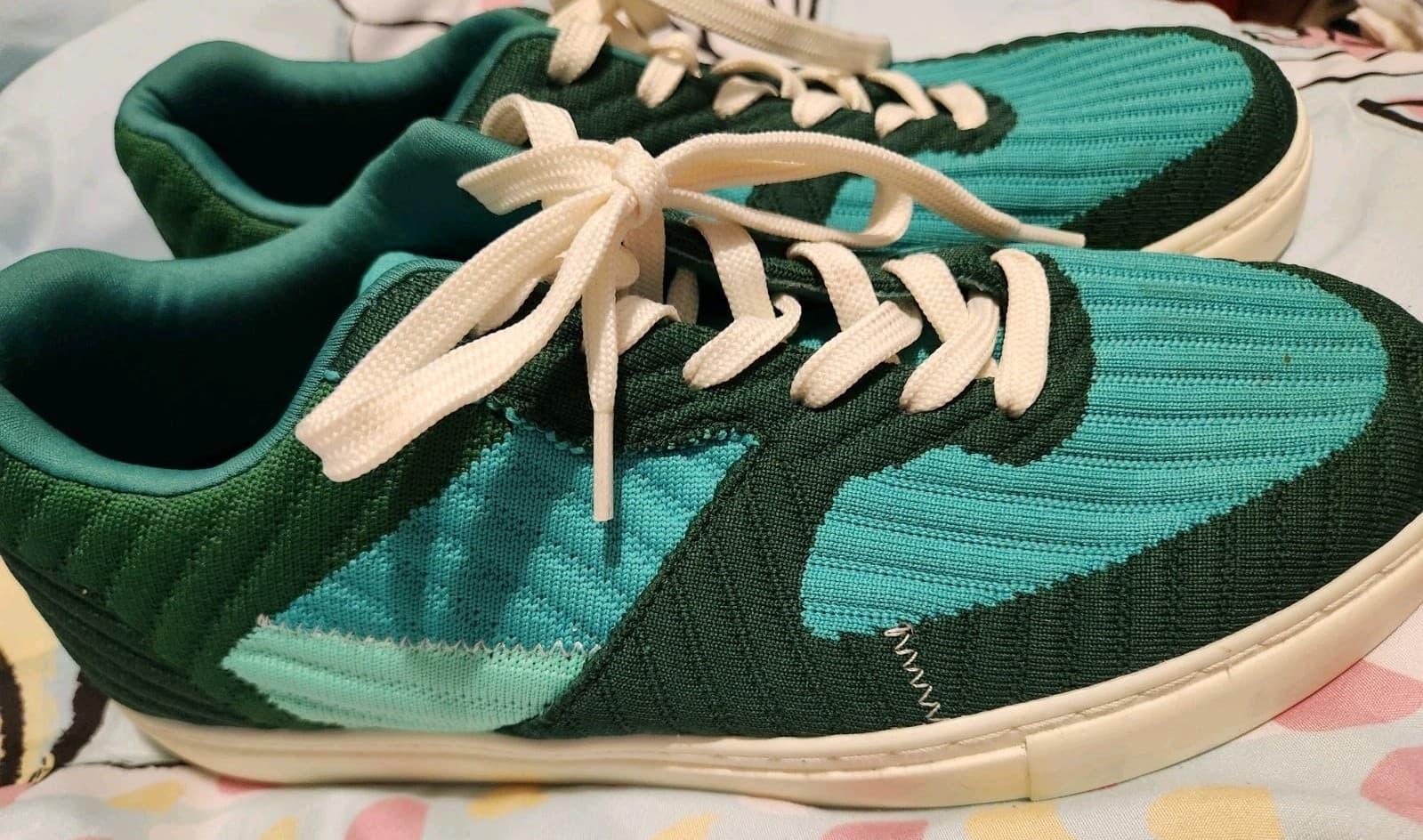 Fuego Low Top Dance Sneakers, Size 8.5 Women’s, Size 7.5 Men **Great Condition** 2