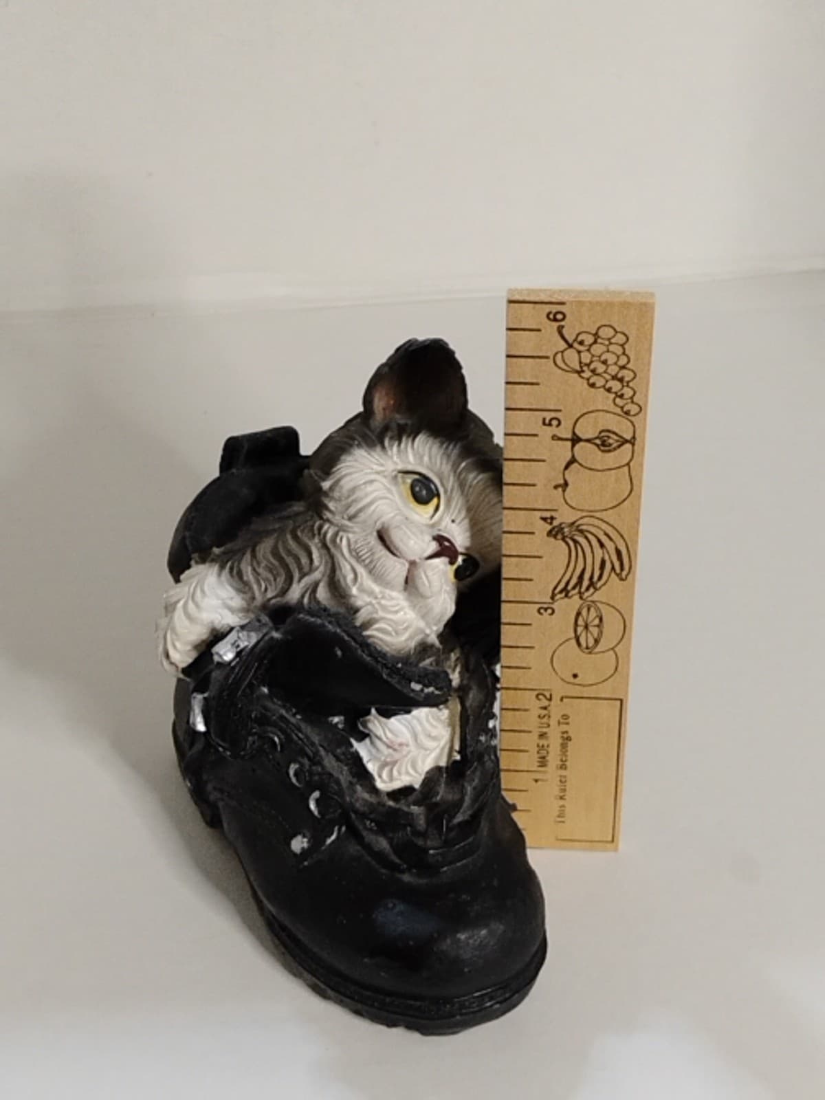 Cat In A Boot Bank don't Know What It Made Of. Put Ceramic. 2