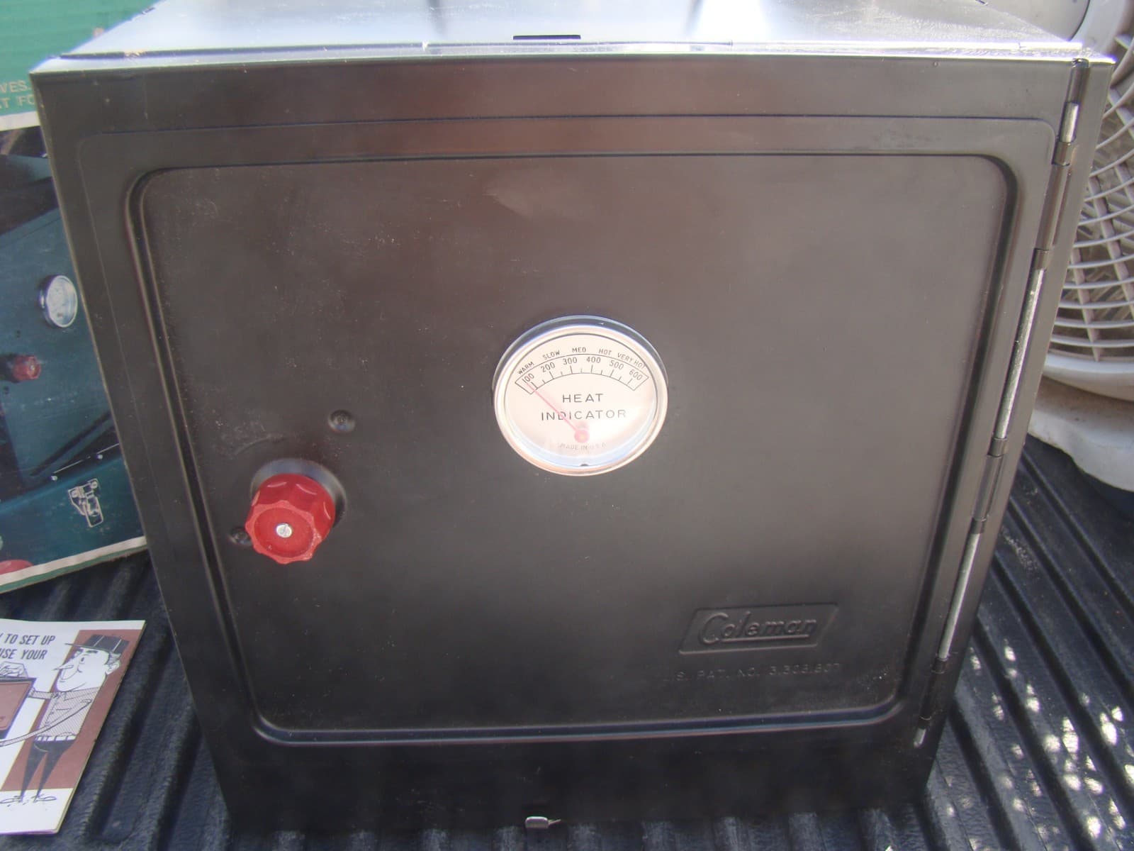 NOS Coleman 5010A700 Folding Camp Oven Stove W/ Original Box NEW Never Used 2