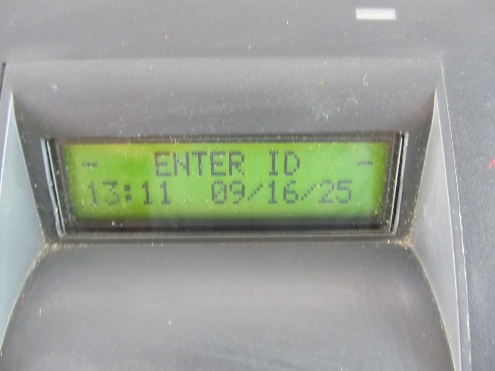 Schlage HandPunch HP-4000 Biometric Hand Scanner Time Clock with Ethernet 6