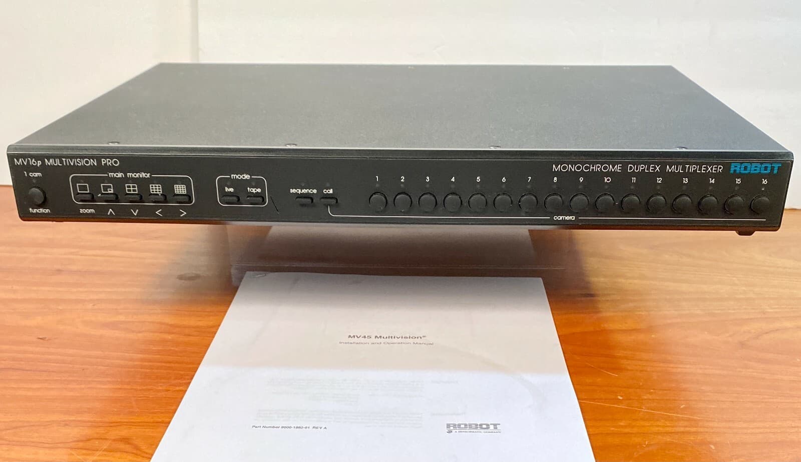 ROBOT Research Inc. MV45 Multivision Processor CCTV 4-Camera/Monitor Switch 2