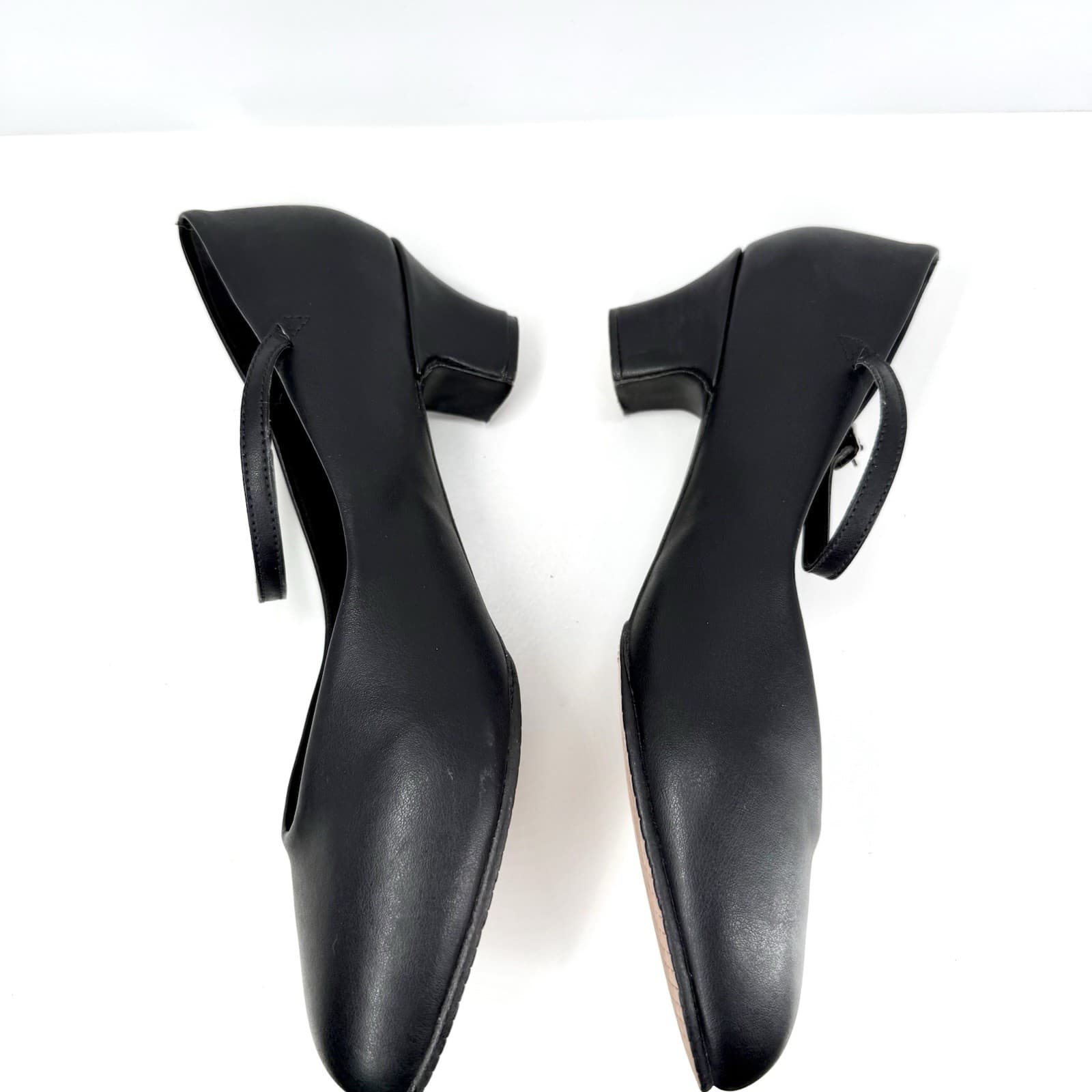 Women's BLOCH Leather Character Dance Cabaret Shoes Size: 10.5 W with a Strap 3