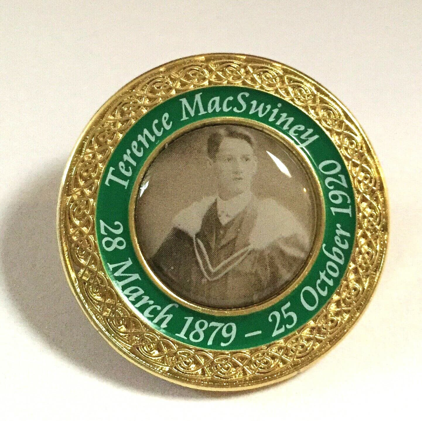 Terence MacSwiney badge,Irish Republican ,MAYOR OF CORK ,died Hunger strike,1920