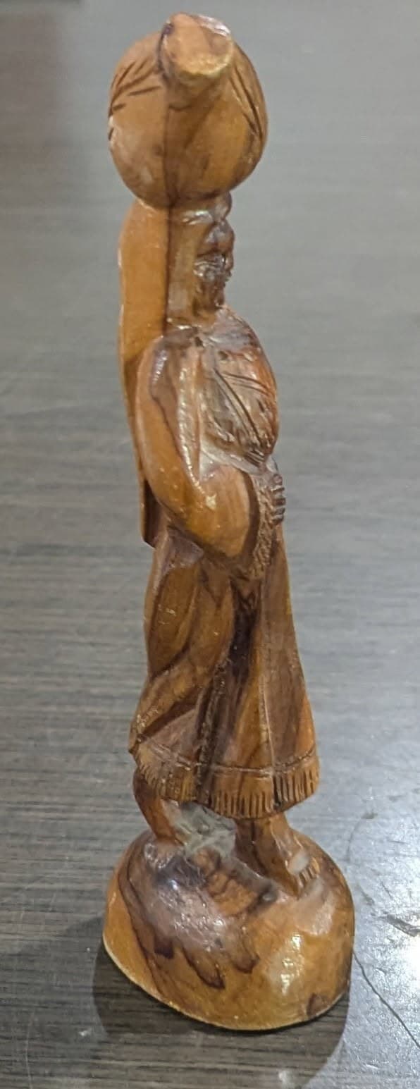 Vintage Olive Wood Hand Carving: Rebeccah at the Well. Made in Israel. 3