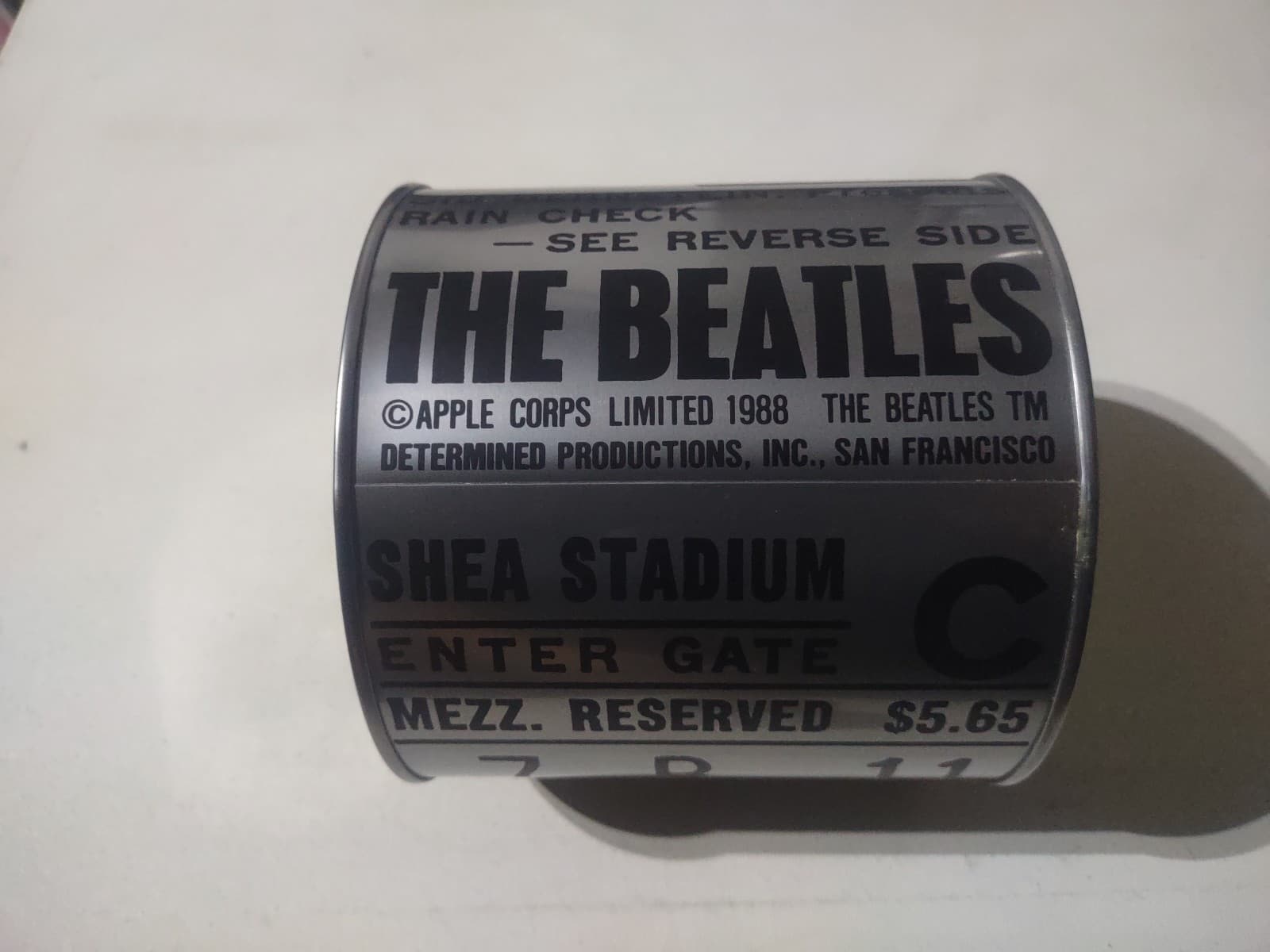 RARE 1988 METAL COIN BANK OF THE BEATLES SHEA STADIUM TICKET STUB CONCERT 3