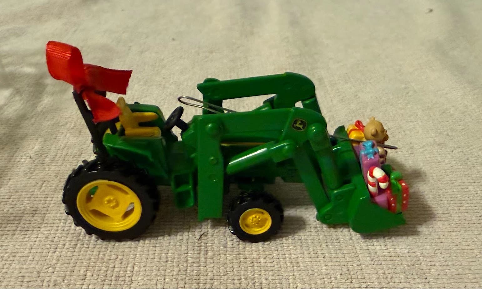Carlton Heirloom Ornament Collection John Deere 6410 Tractor in Box 4