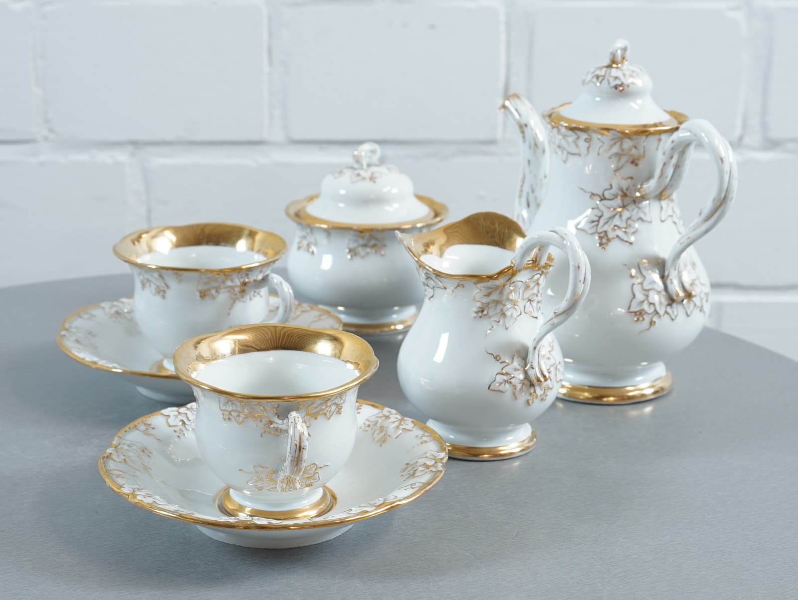magnificent Meissen coffee service 9 pieces for 2 people gold decor 3