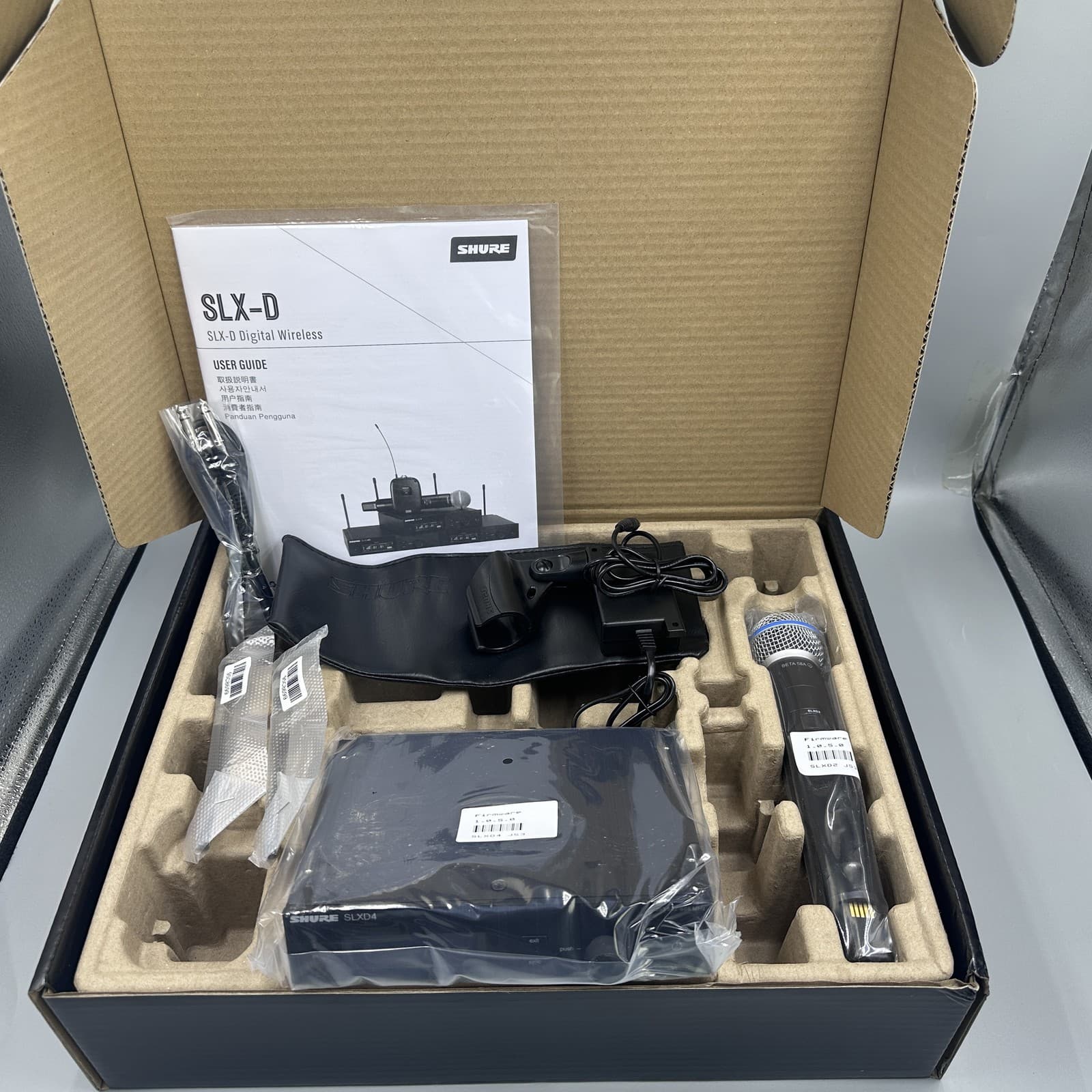 SLXD4 / Beta58A Handheld Wireless Vocal System w/ BETA58 Microphones Express 4