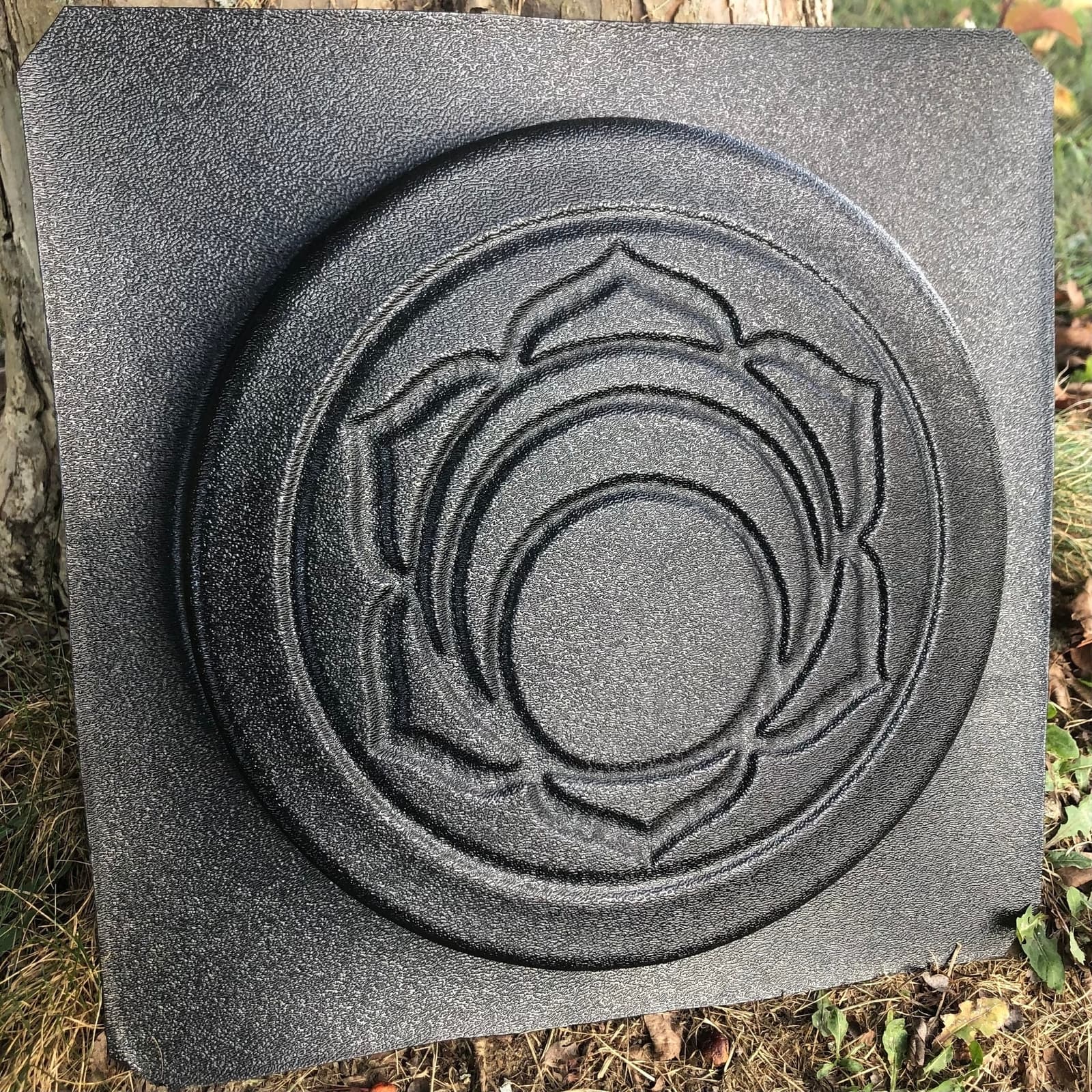 Crown Chakra Stepping Stone Mold, Plastic Mold for Concrete or Cement