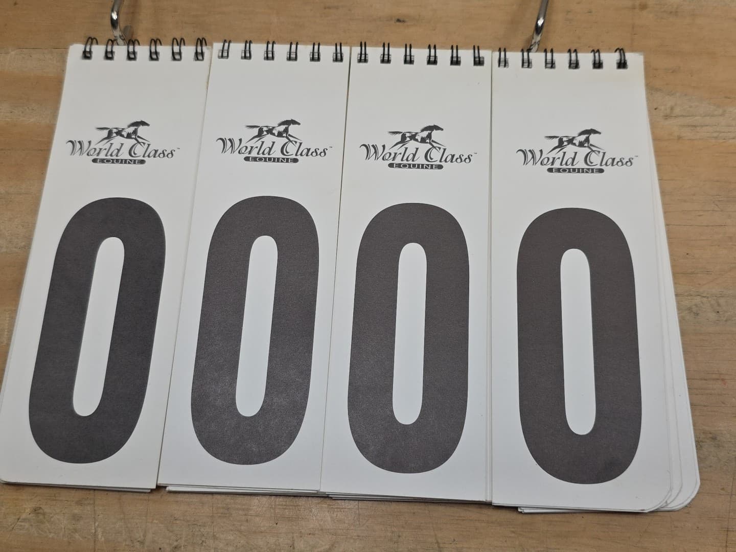 World Class Equine WINNING NUMBERS CASE w/ Numbers For horse saddle Show ~ 2 5