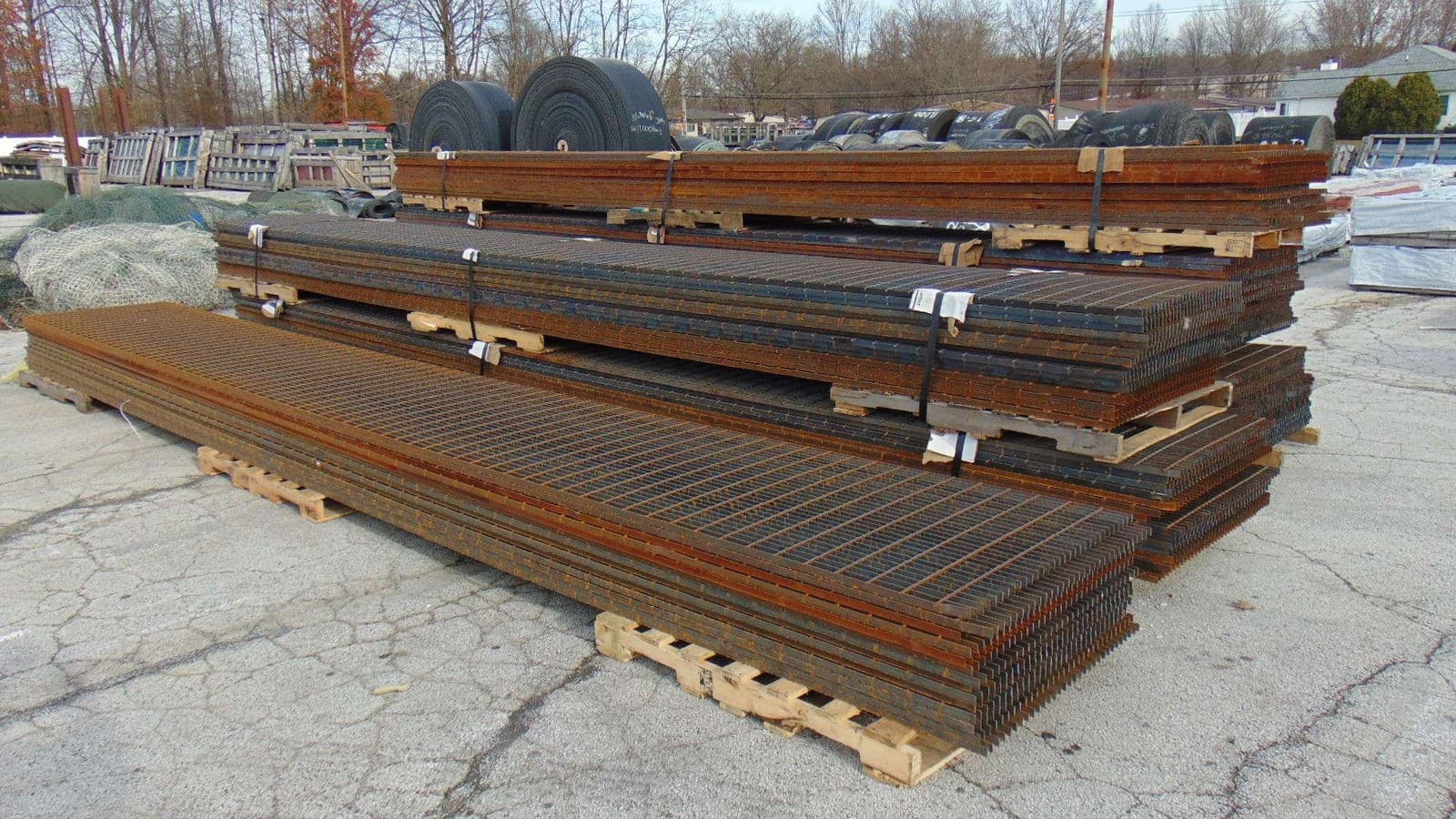 Steel Grating - Rusty - 35-3/4" x 23' x 1" - Platform, Mesh, Floor, Metal, Bar 3