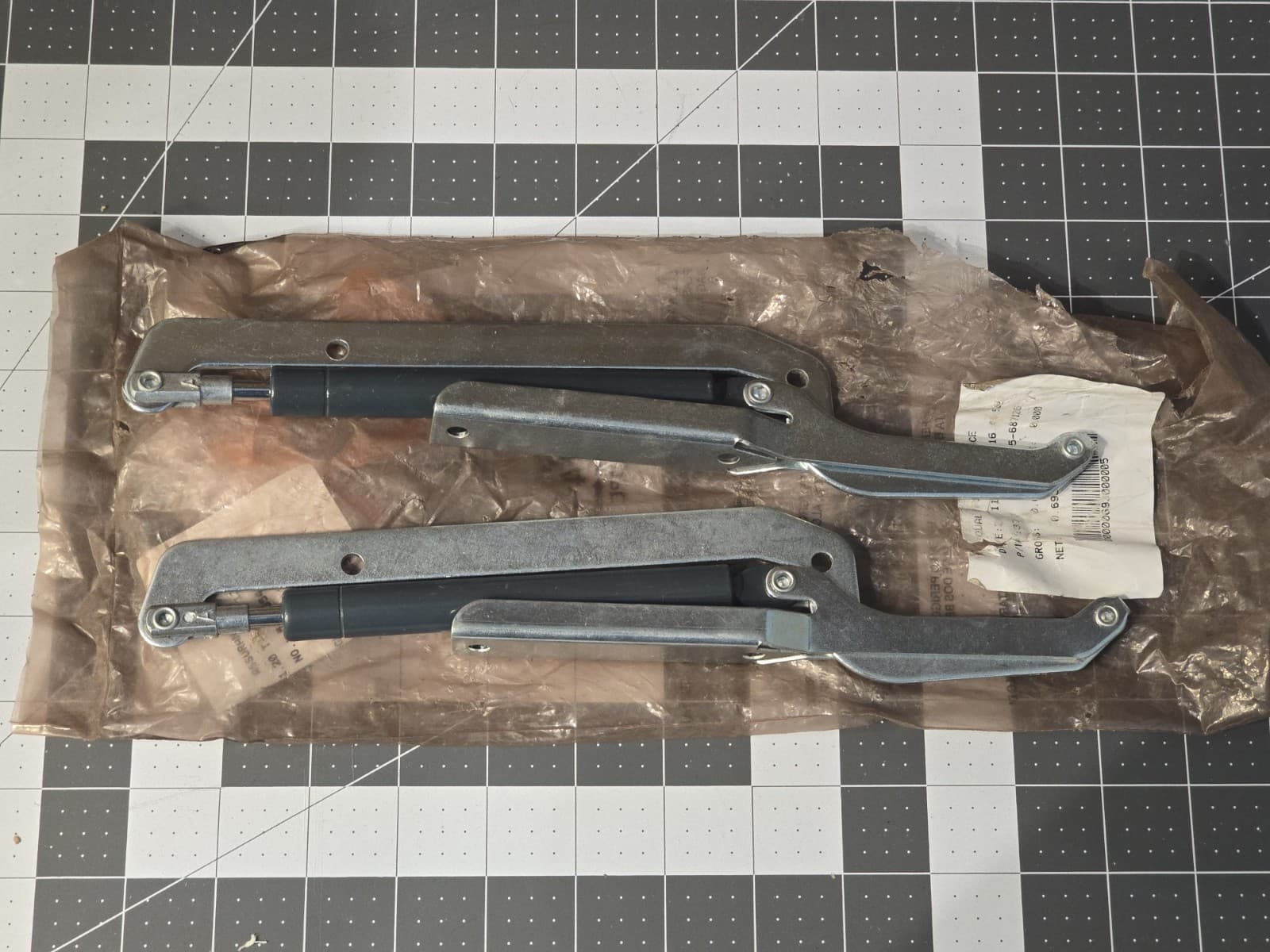 New Original Keter Hinge,SOP, Denali.Cortina, Java ,Darwin,Brushwood, Westwood . 2