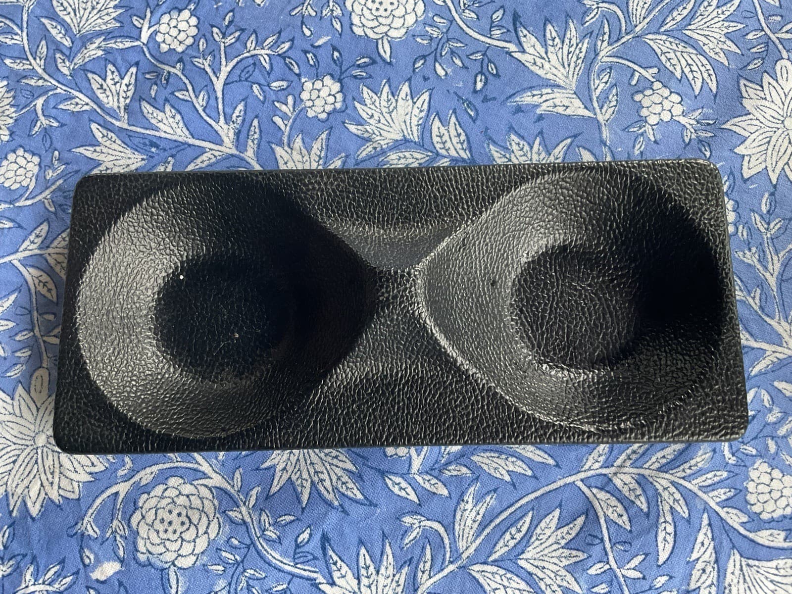 Vintage Duck Pin Bowling Balls, Gold & White Swirl w/stand🎳 3