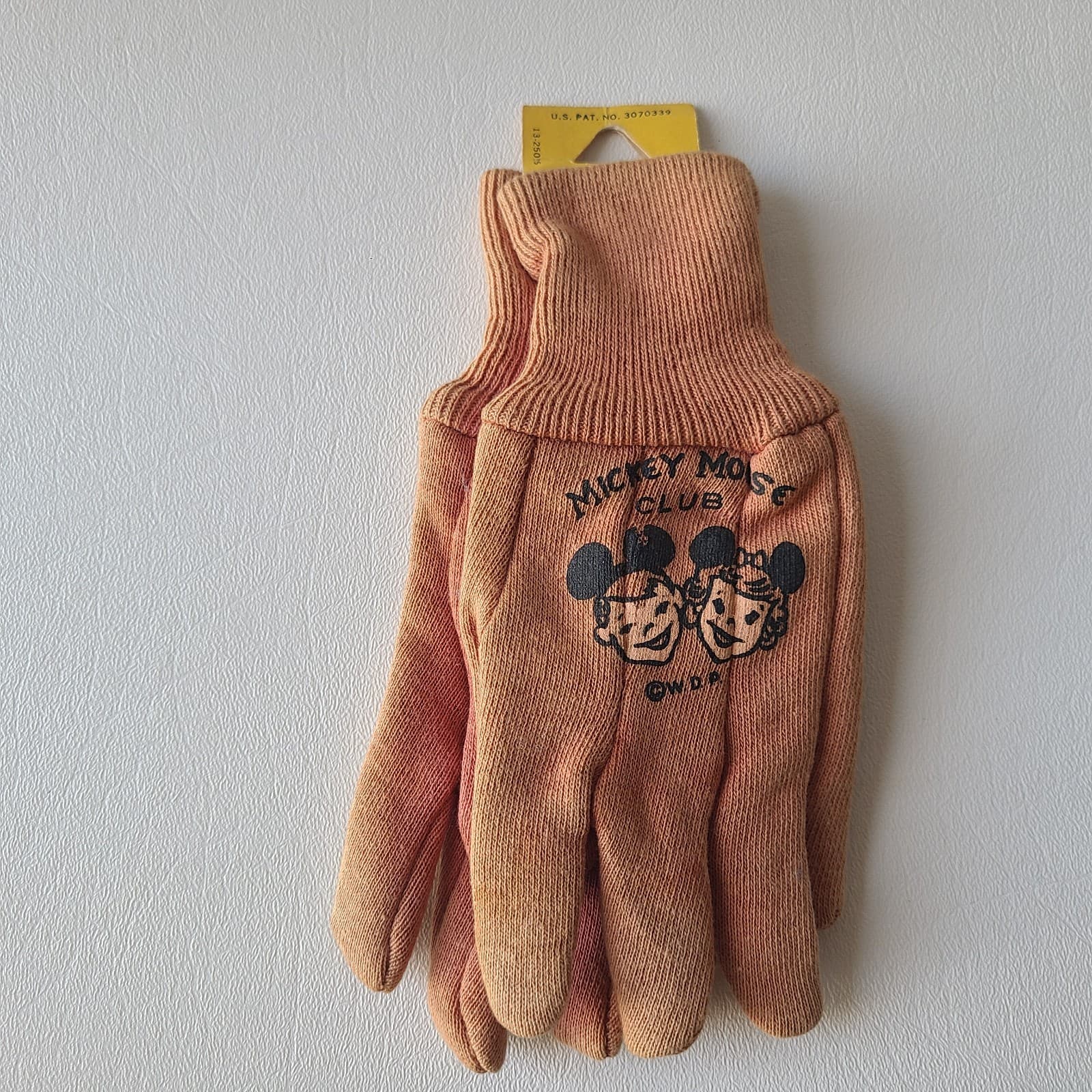 VTG Disneyland Gloves 1950's Mickey Mouse Club Kids Gloves Wells Lamont Corp 2
