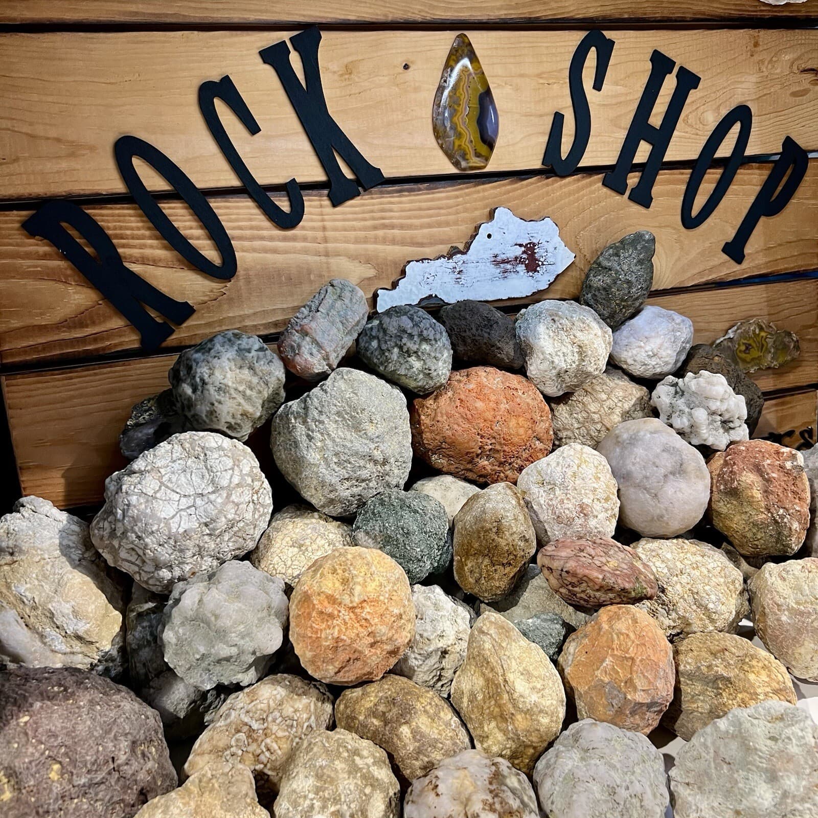 Unopened GEODES Crack Break Your Own Whole Uncut ~ Buy Per Pound Quartz Crystal