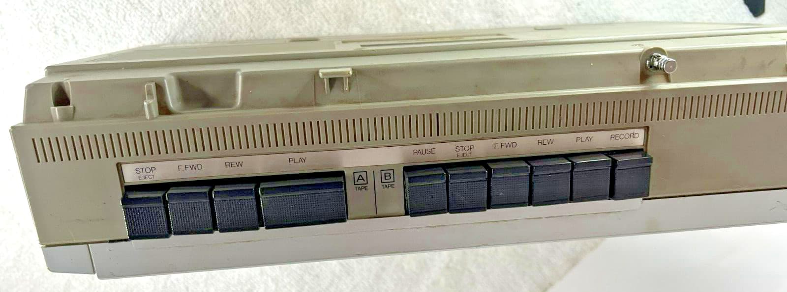 Vintage Emerson CTR 939 Boombox Dual Cassette Stereo AM/FM RADIO WORKS ONLY READ 6