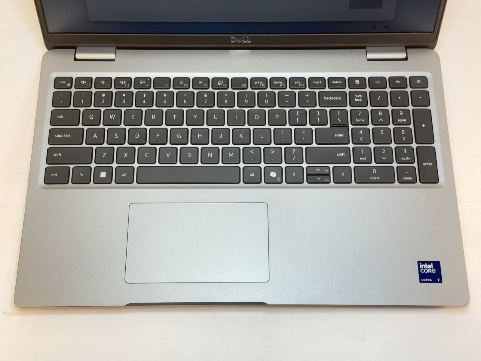 Dell Precision 3591 Intel Core Ultra 7 155H, 32GB DDR5, 1TB NVMe SSD, Win 11 2