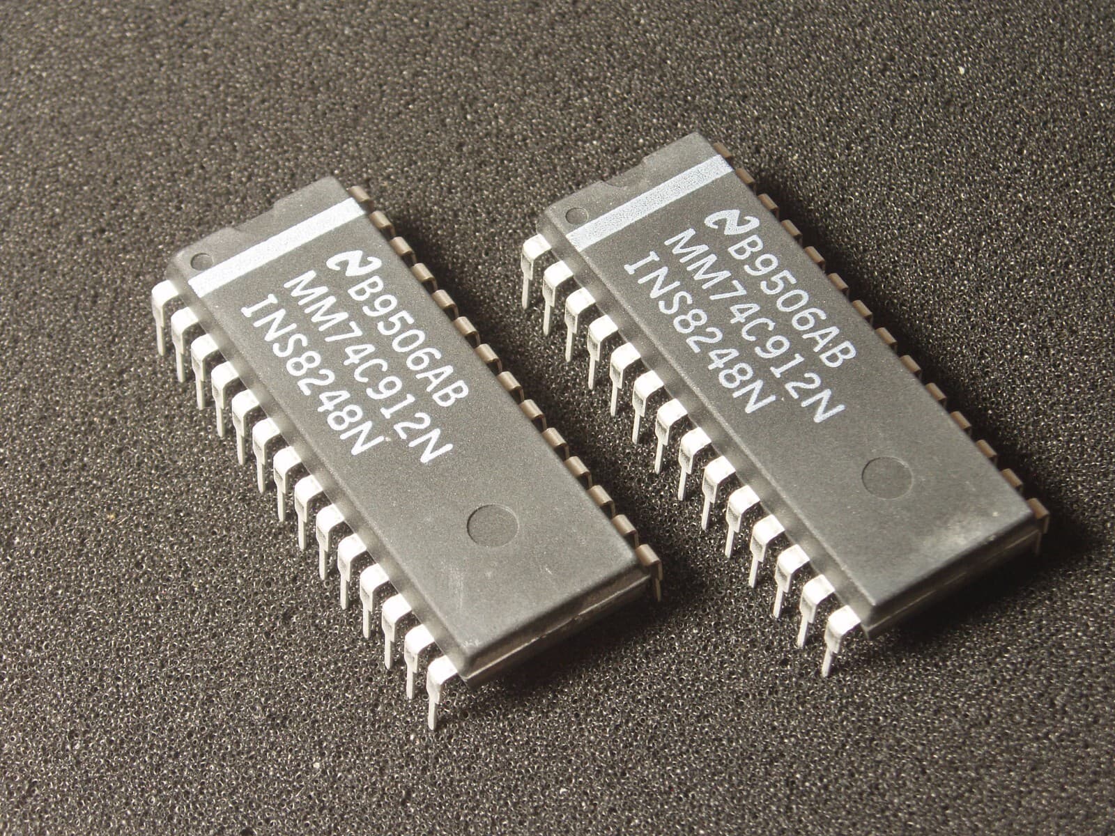 Qty 2: National Semi MM74C912N 6-Digit BCD Display Controller/Driver NOS 2