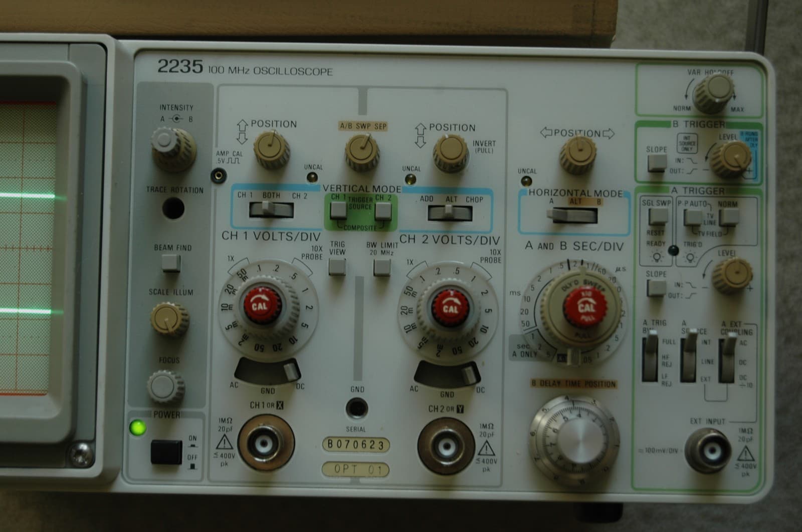 Tektronix 2235 AN/USM488 100MHz Two Channel Oscilloscope, Two Probes, Power Cord 3