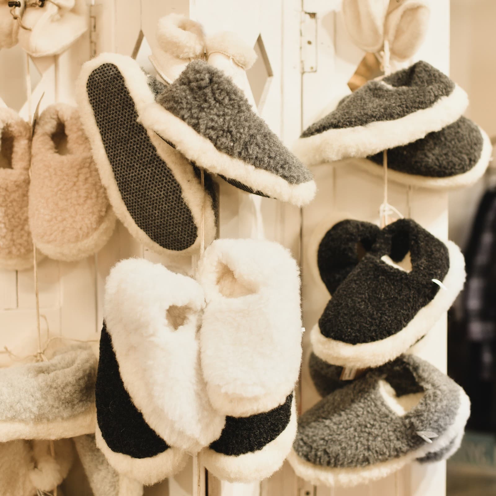 2pcs Fur Yarn Polyester Yarn Fluffy Chunky Yarn Sky Blue for Crocheting,50m 5