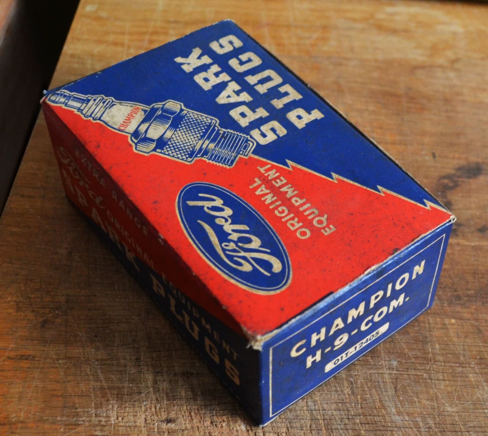 VTG OEM 1930s NOS MIB Box 10 Ford Champion Spark Plugs H-9-COM 01T-12405 6