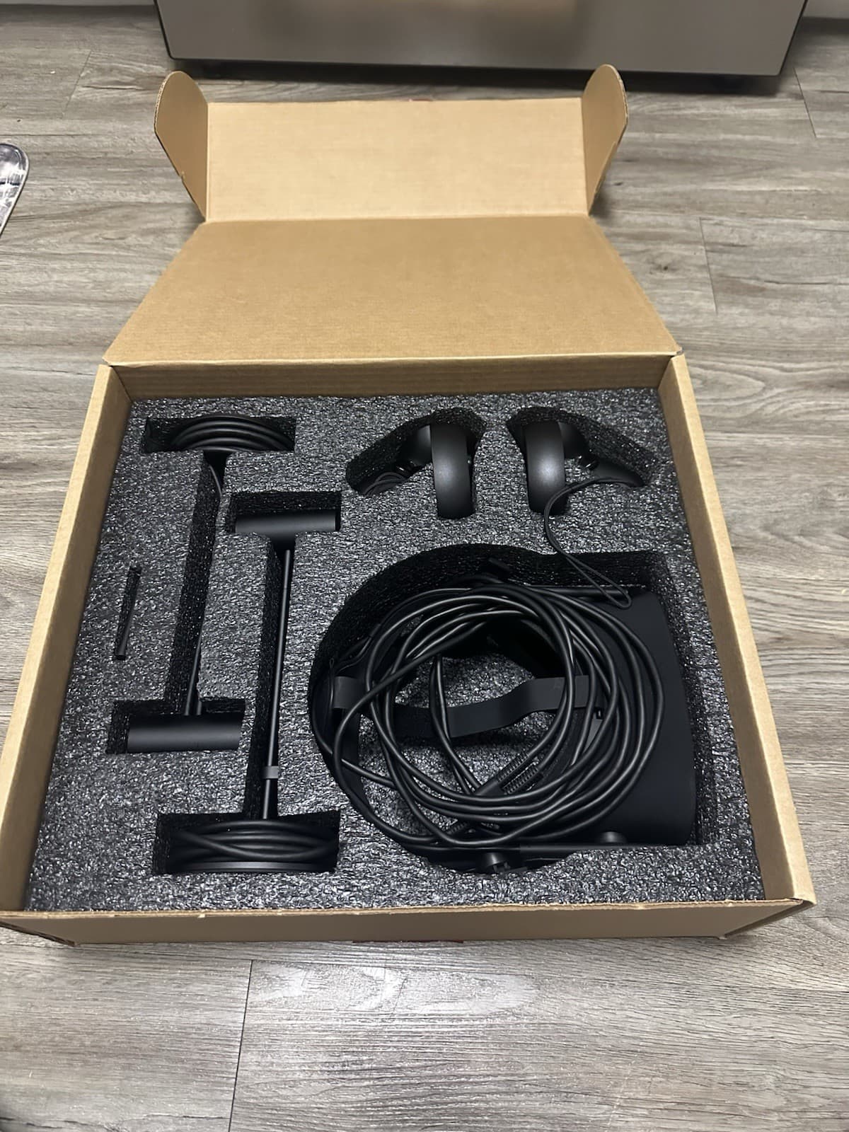 Meta Oculus Rift CV1 VR Virtual Reality Headset System