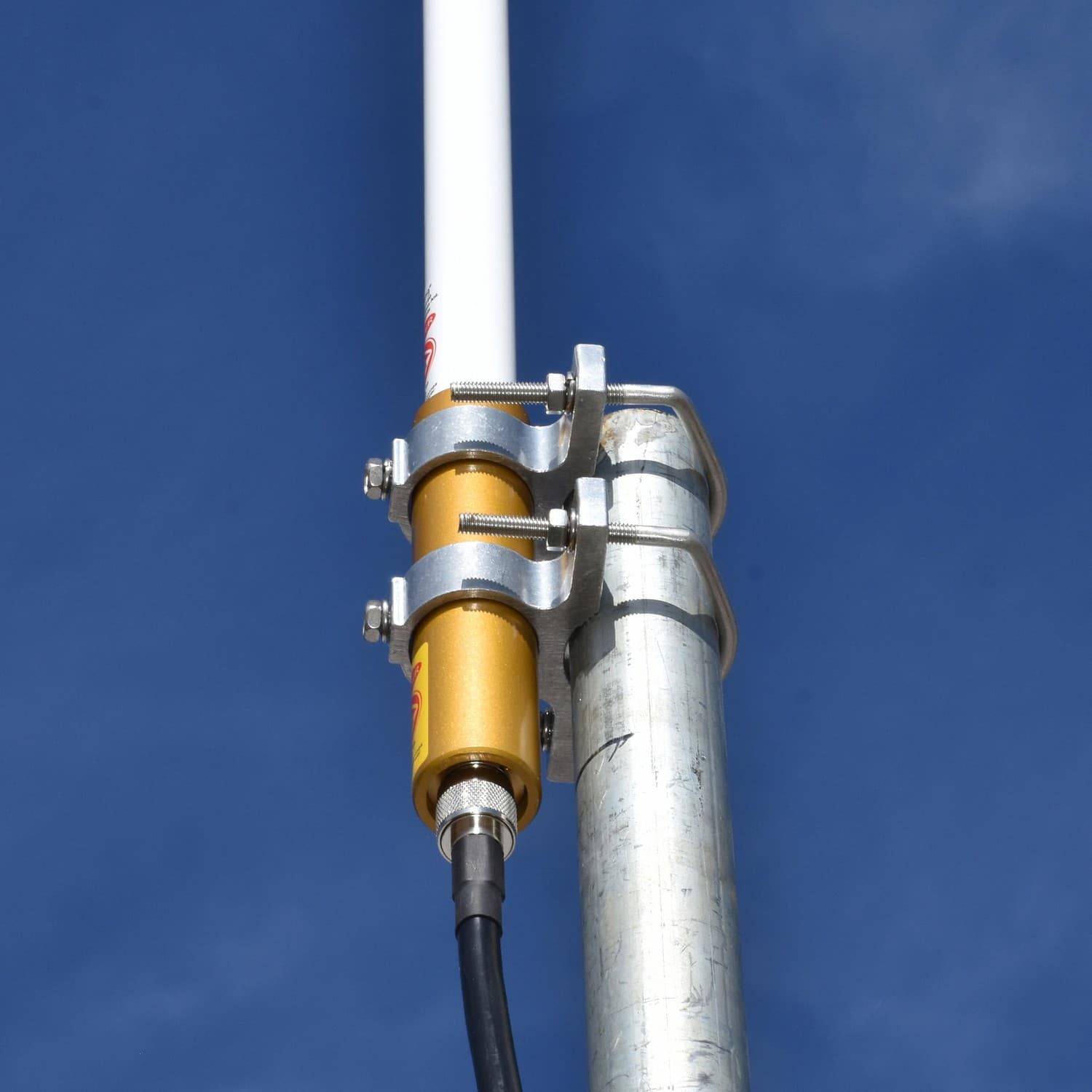 BROWNING® 450MHz–470MHz Pretuned Land Mobile Fiberglass Omni Base Antenna 6