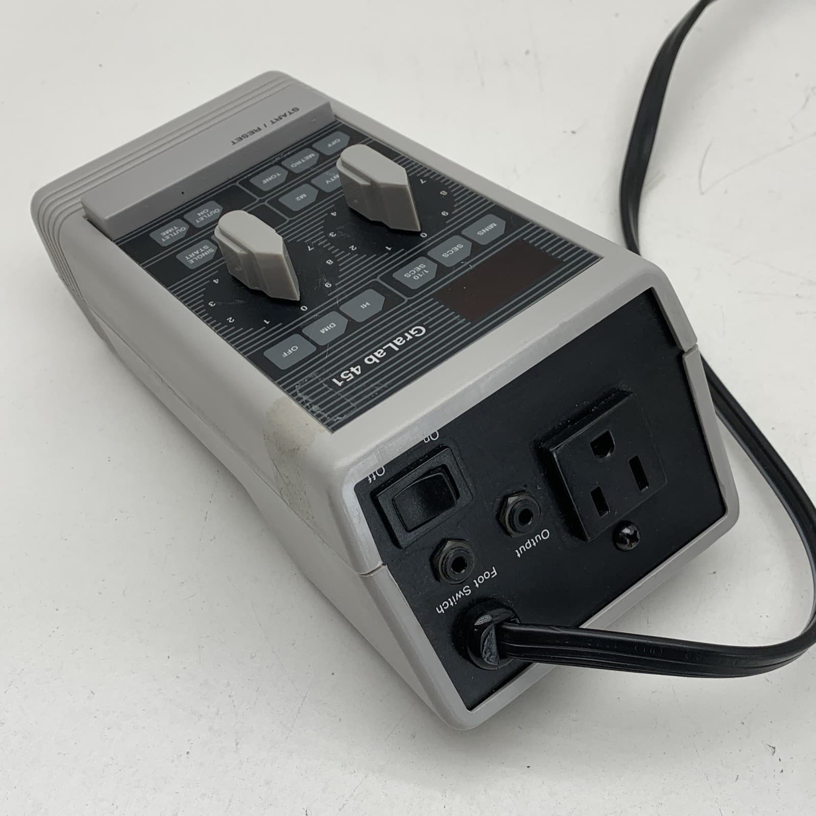 Gralab 451 Lab Darkroom Programmable Digital Timer 99-Minute, 1/10 Second 120V 3