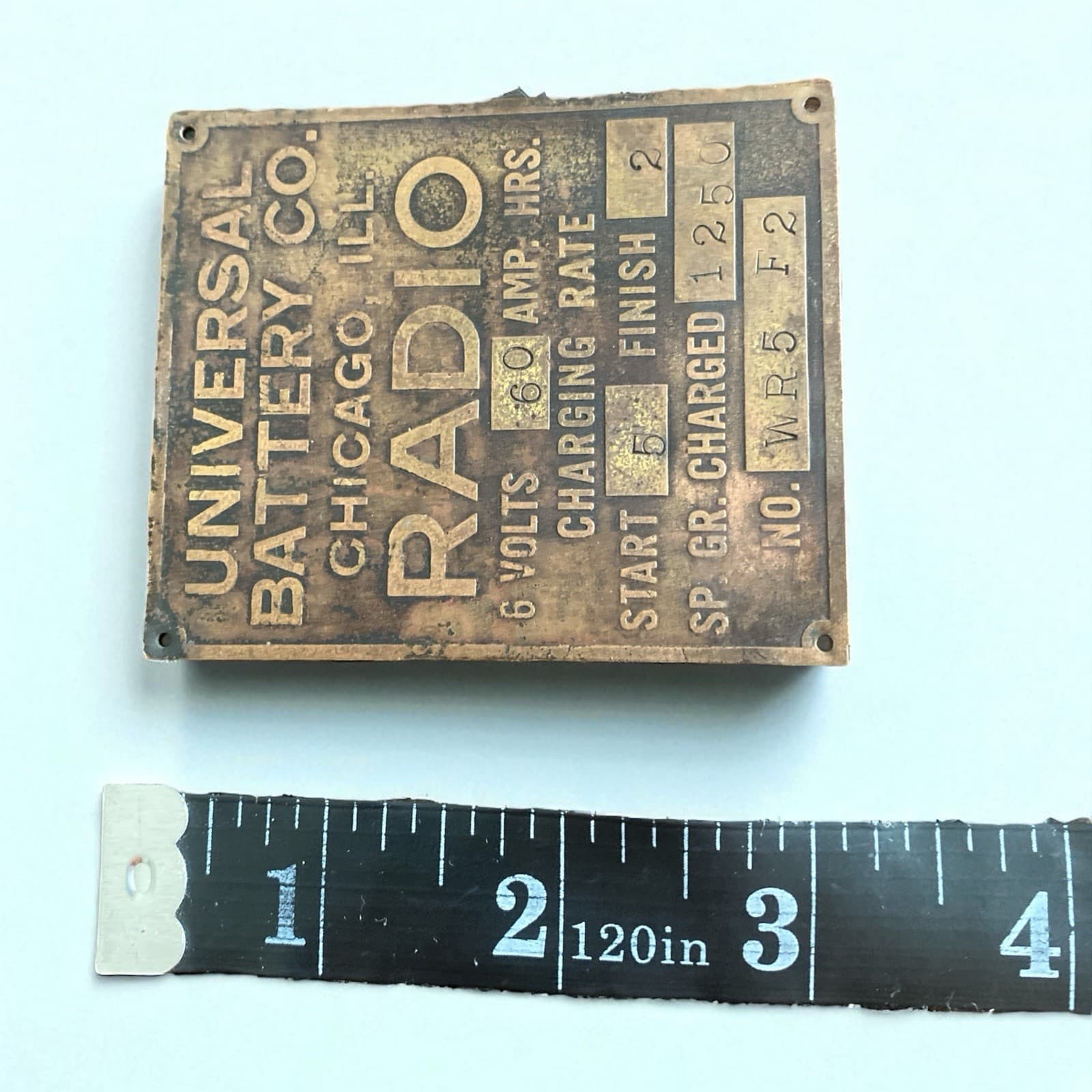 Universal Battery Co.  Advertising Radio Battery Tag 1920s 1930s Chicago 3" 2