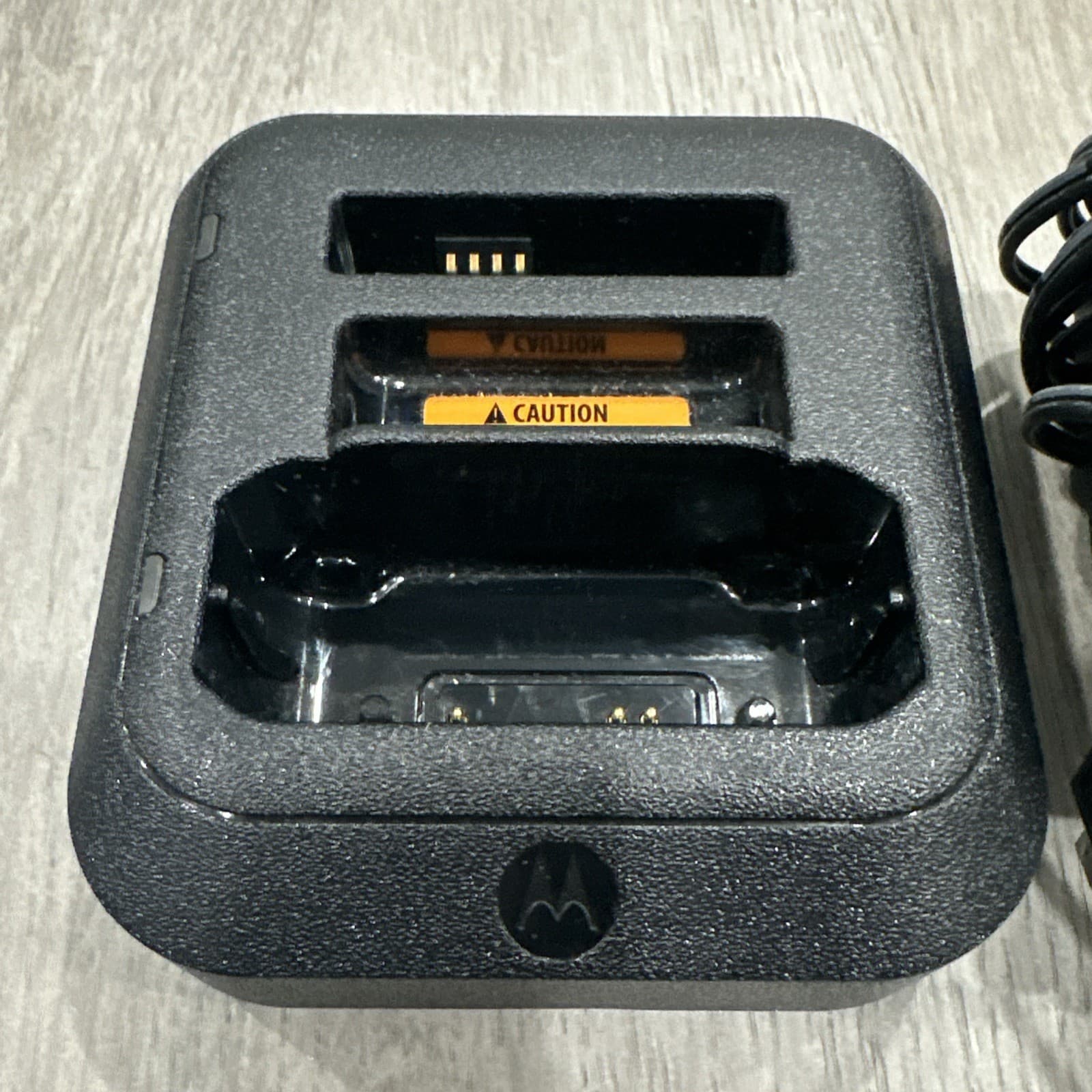 Motorola RLN6505A Minitor VI (6) Desktop Pager Charger 2