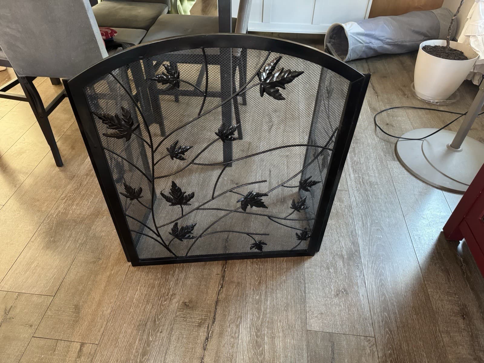 Black Matte Fireplace Screen 2