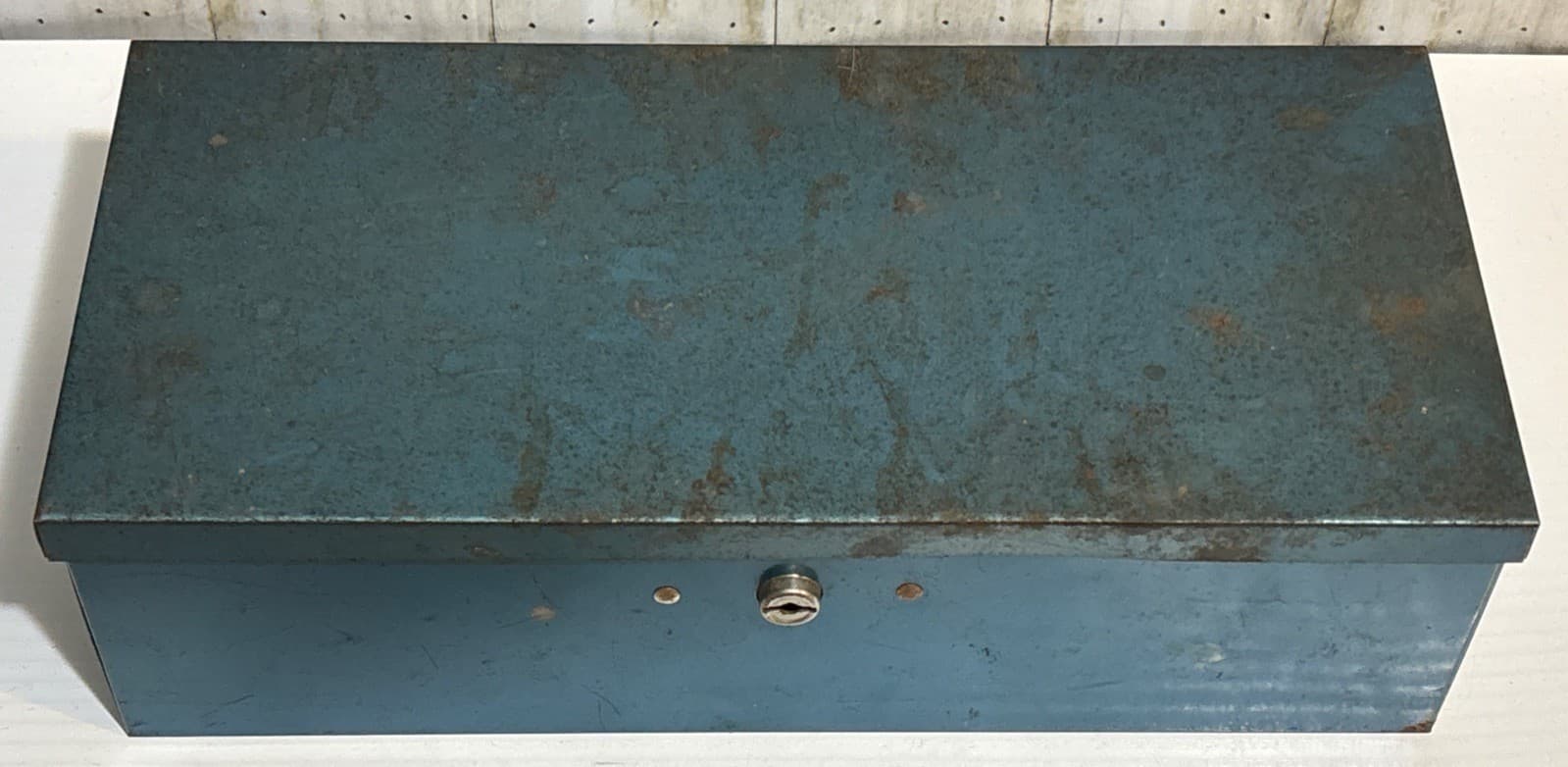 VTG Merriam No. 8 Guardsman Metal Storage Box Rectangular Blue NO KEY 6